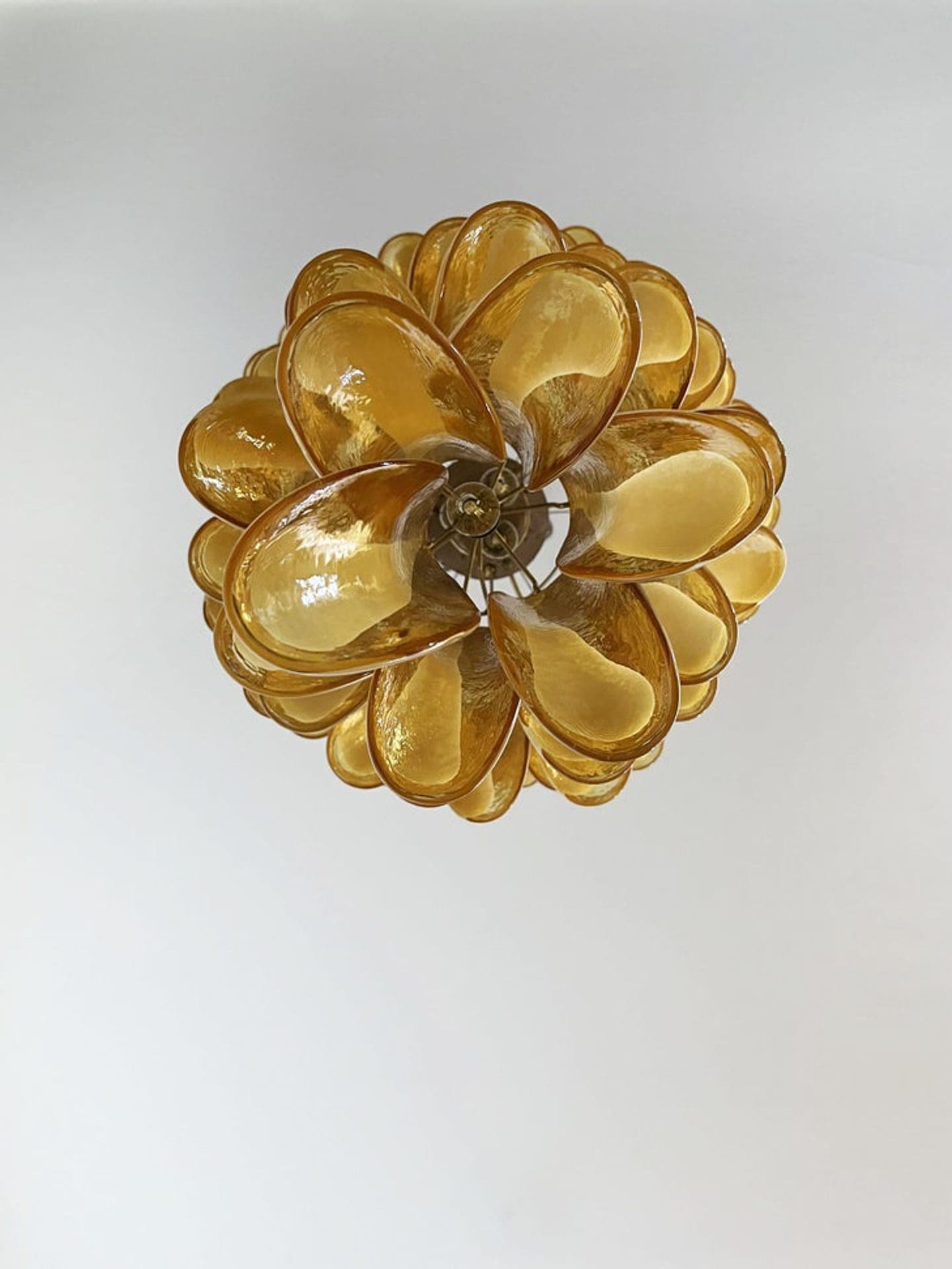 Murano Chandelier – 83 petals – Caramel - Zonesus
