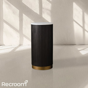 Finn Pedestal - Zonesus