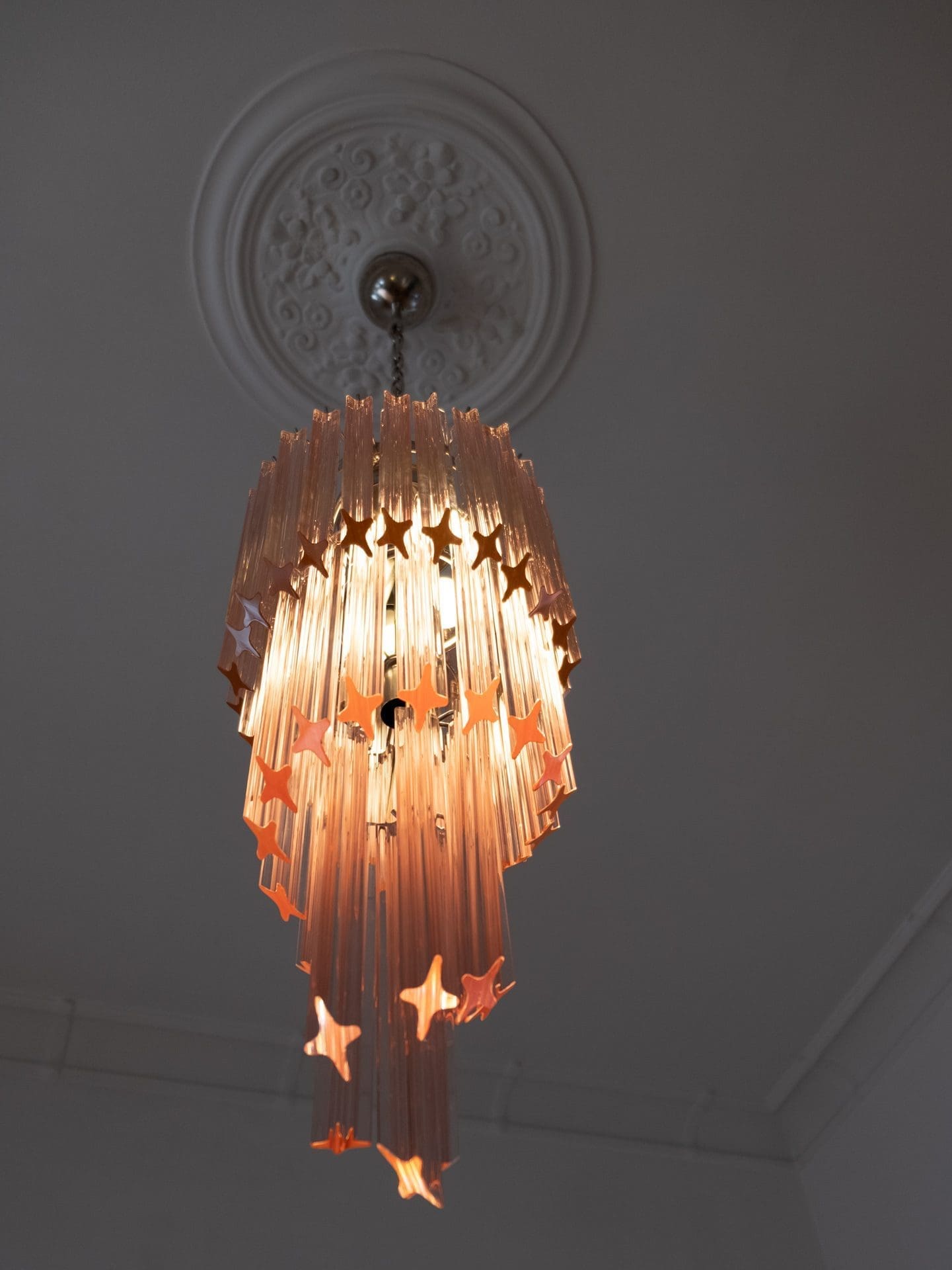 Murano Chandelier – Spiral – 54 prisms – Pink - Zonesus