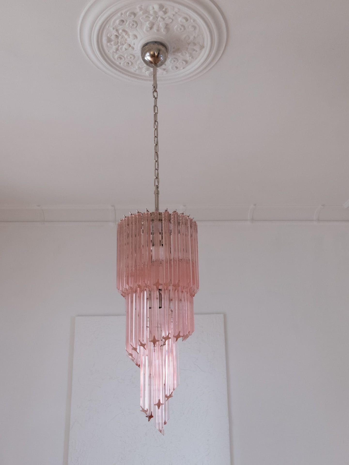 Murano Chandelier – Spiral – 54 prisms – Pink - Zonesus