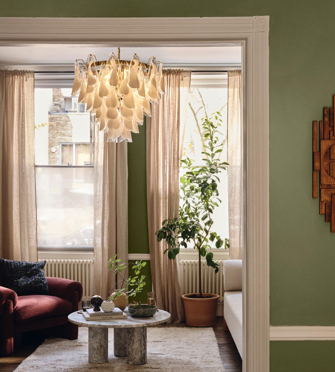 Ina Chandelier 27"W