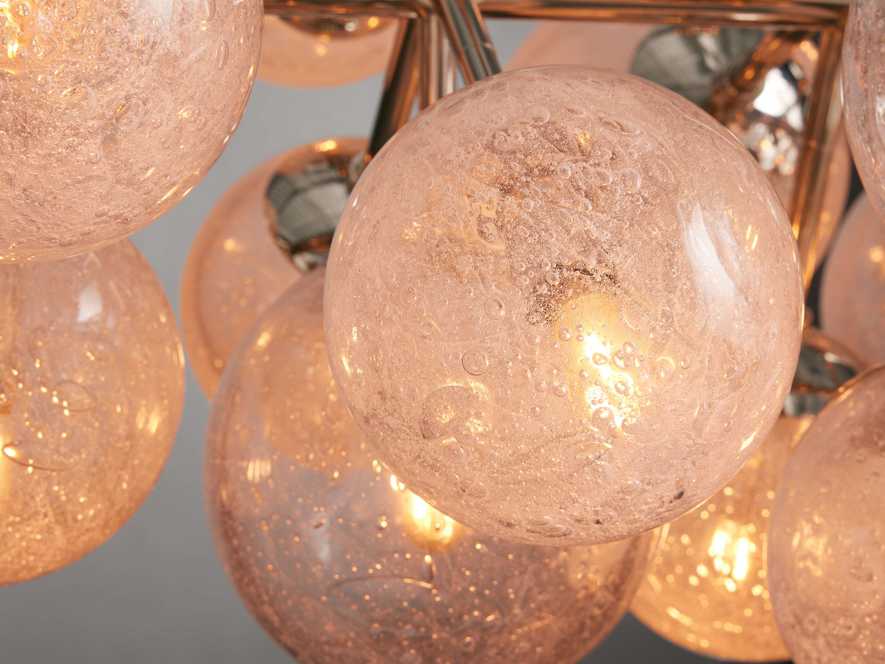 Mandoza Linear Chandelier - Zonesus