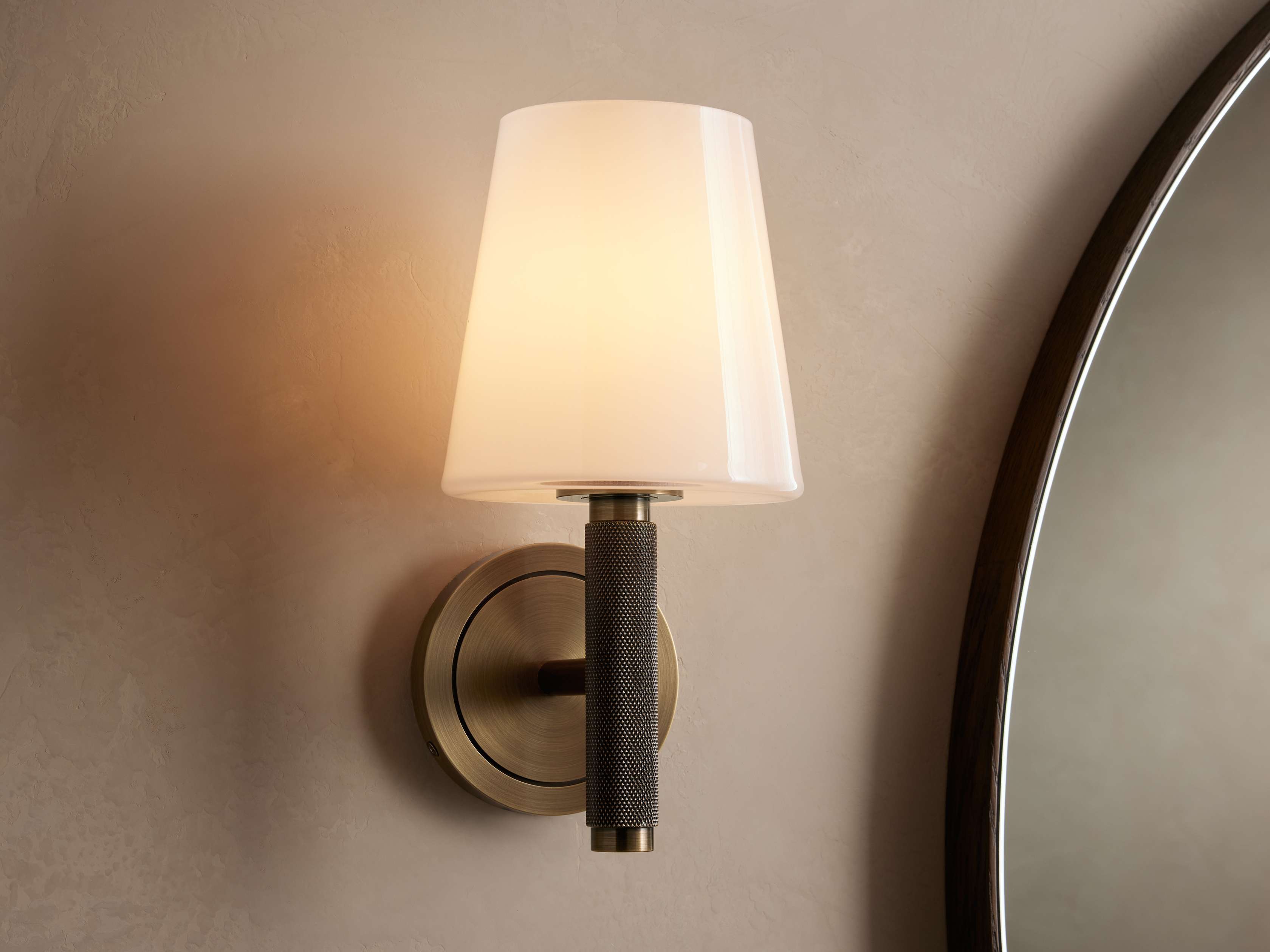 Monroe Sconce - Zonesus