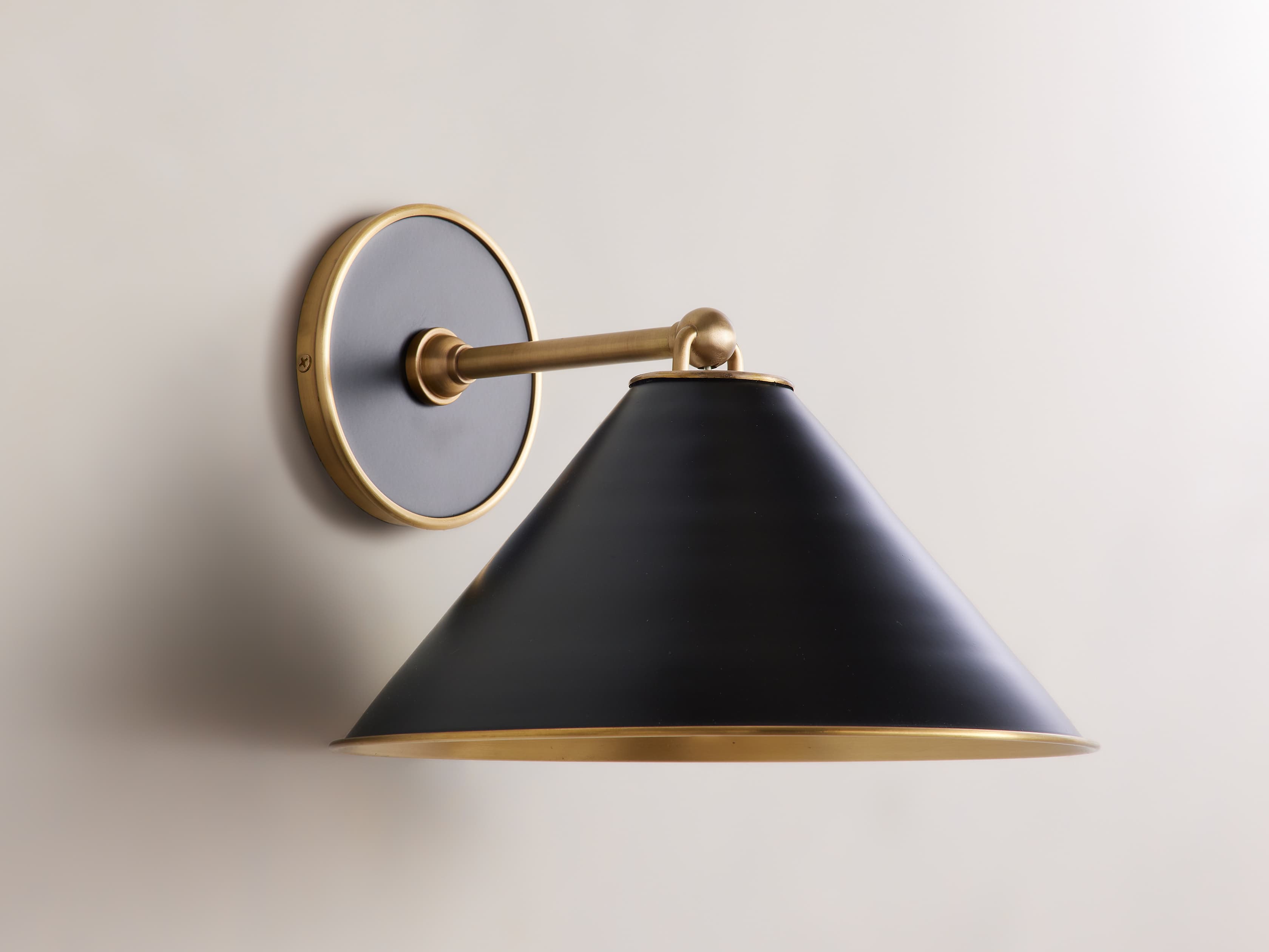 Arno Wall Sconce - Zonesus