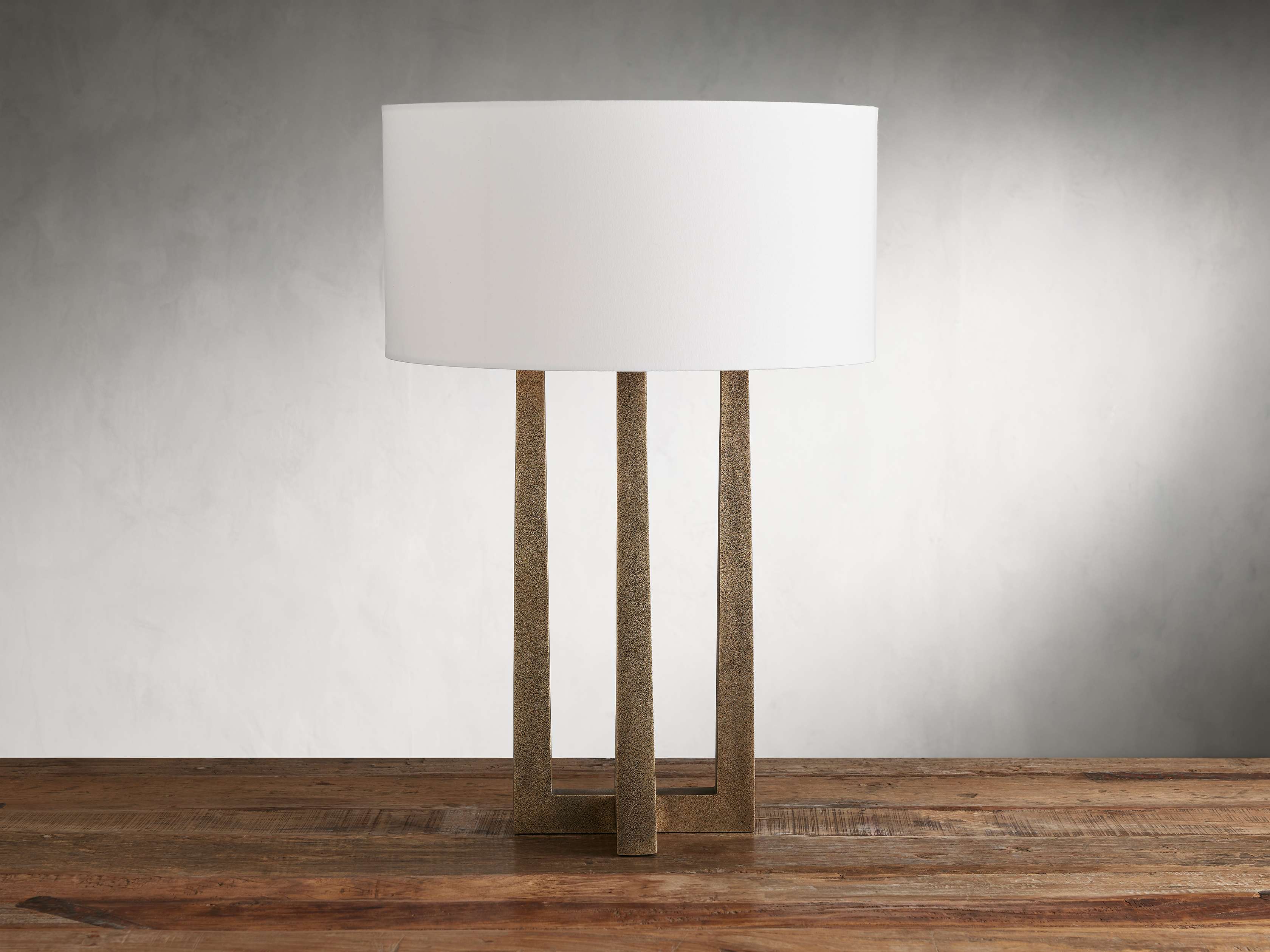 Emmet Table Lamp - Zonesus