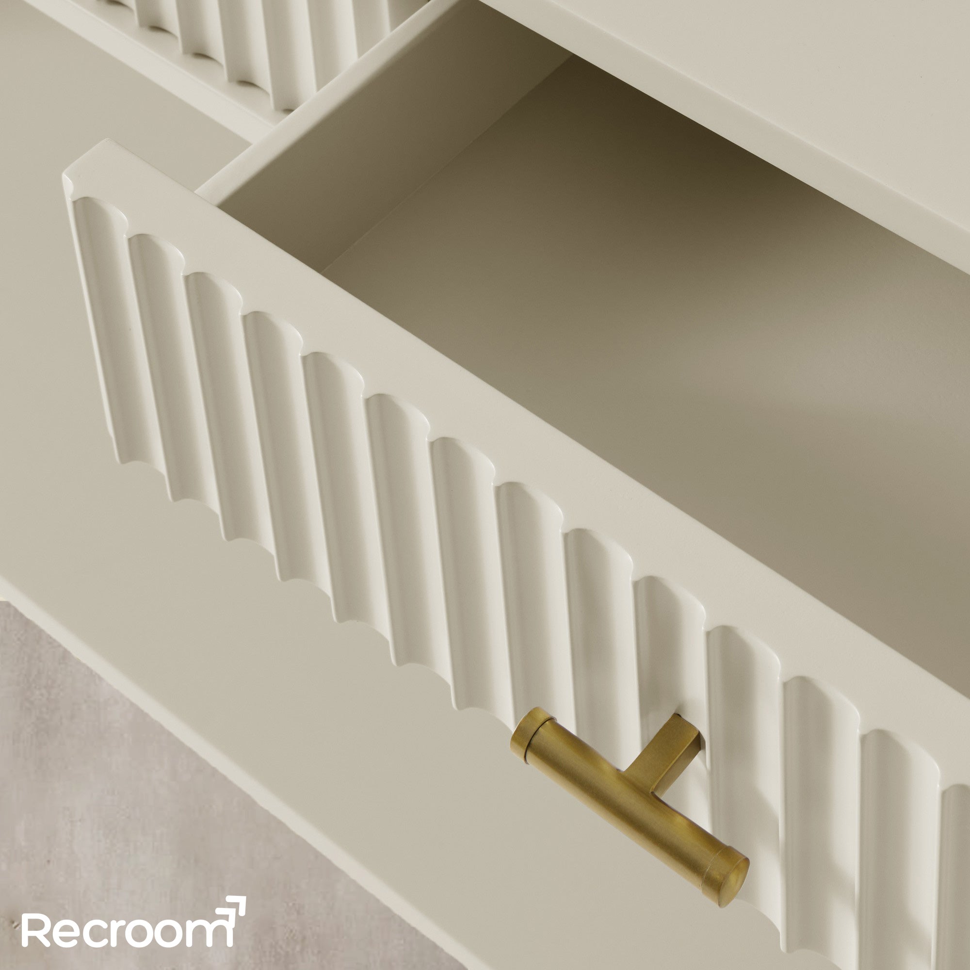 Luis 3-Drawer Console (60'') - Zonesus