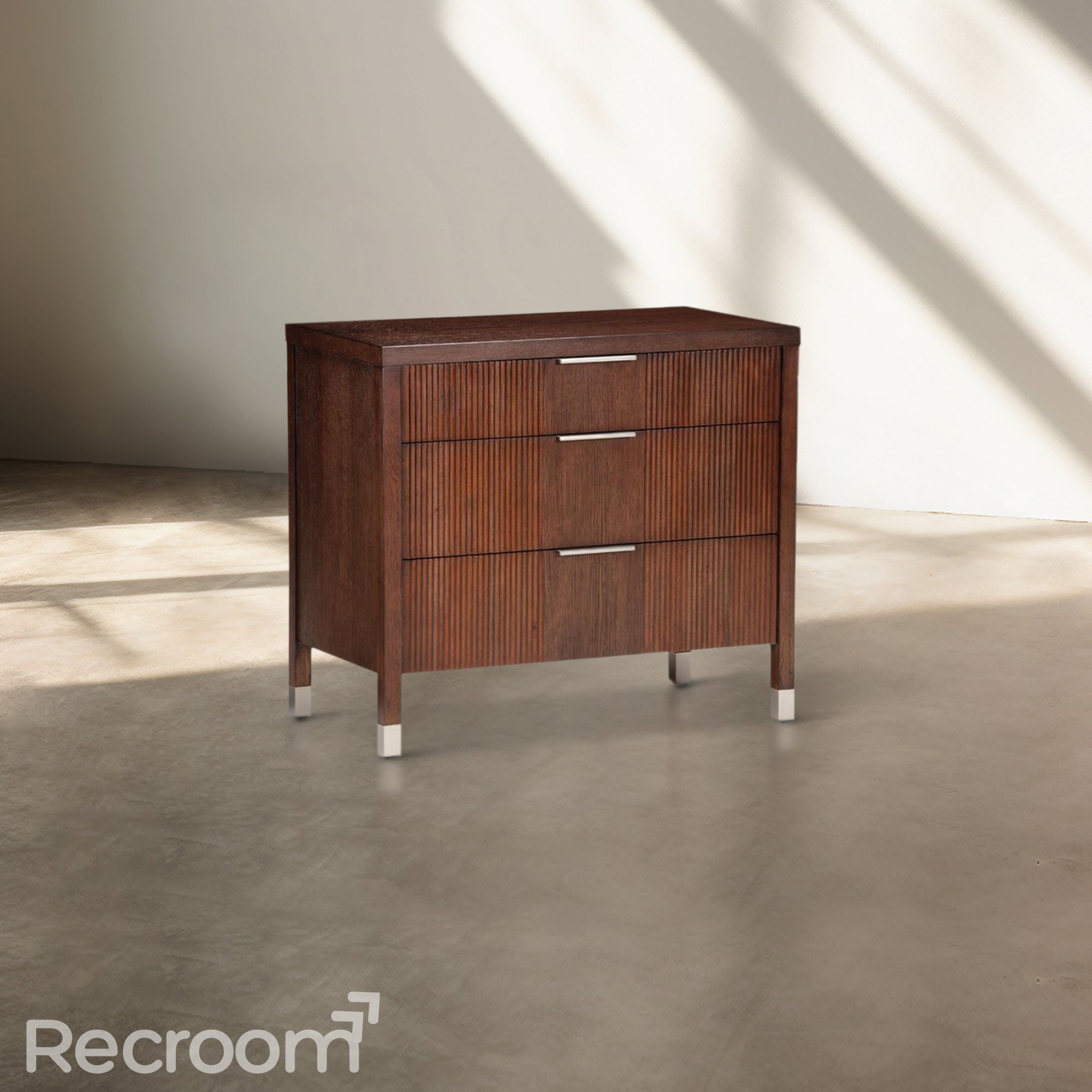 Vurmo Three-Drawer Chest - Zonesus