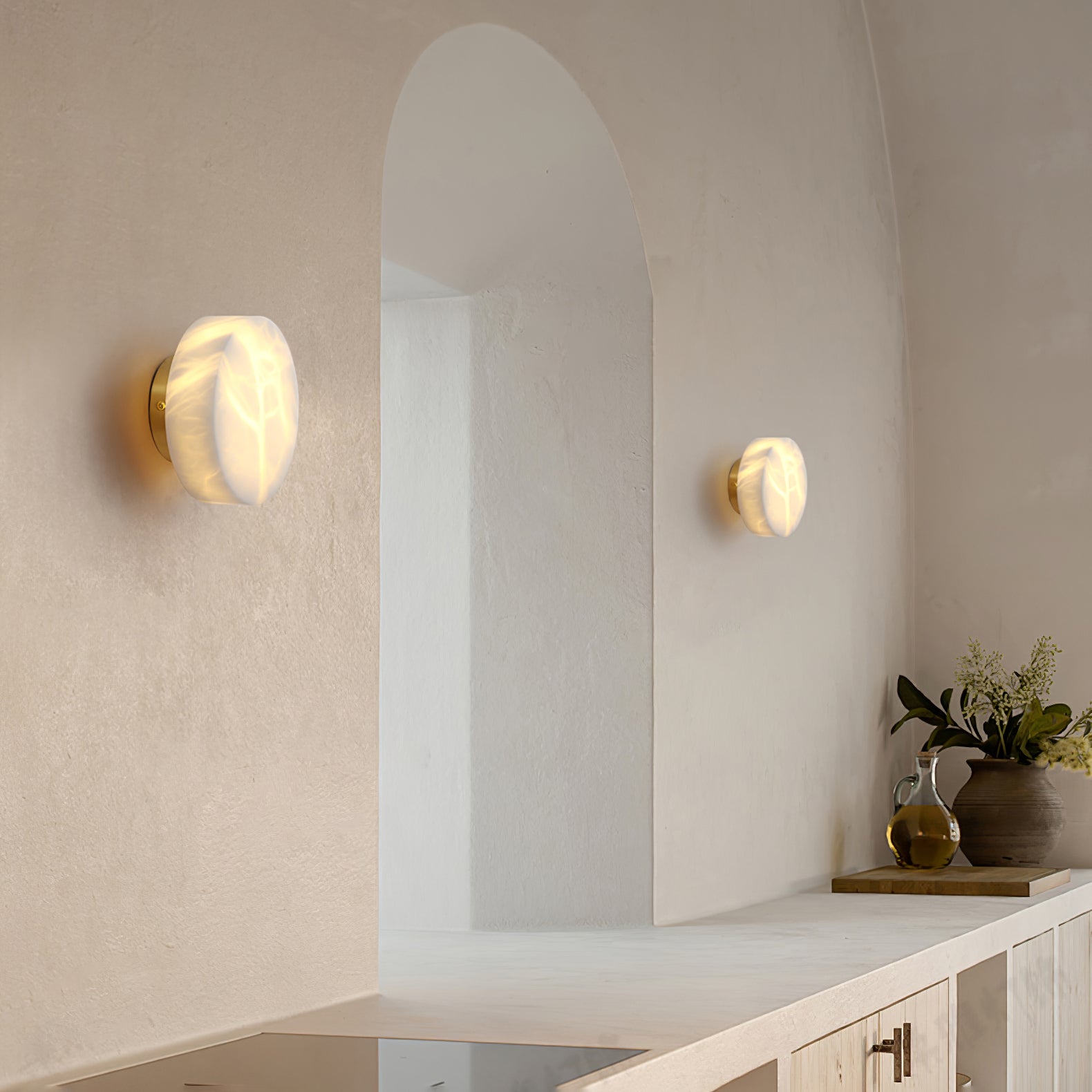 Cylindrical Alabaster Wall Lamp - Zonesus