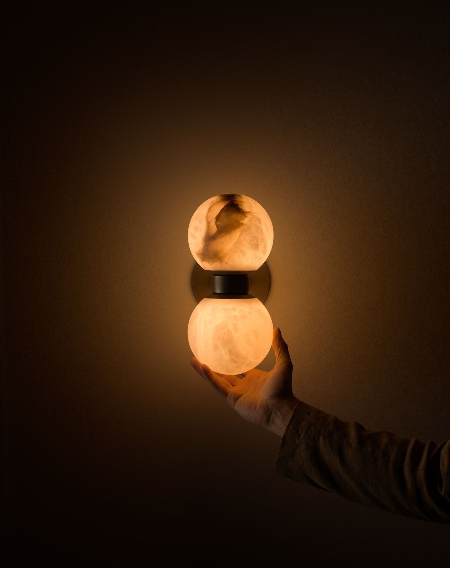 Dual Globe Alabaster Wall Lamp - Zonesus