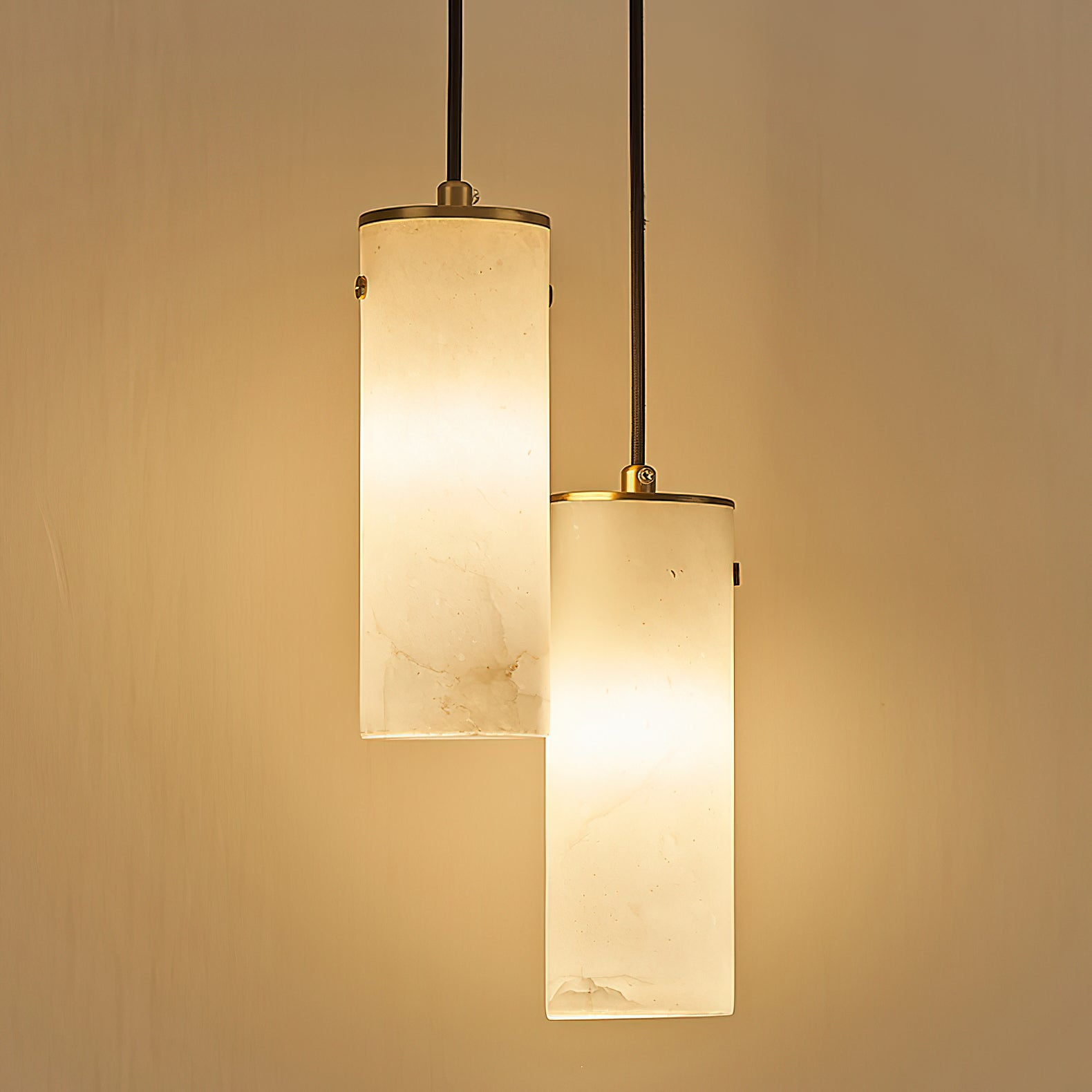 Nula Vertical Alabaster Pendant Light - Zonesus