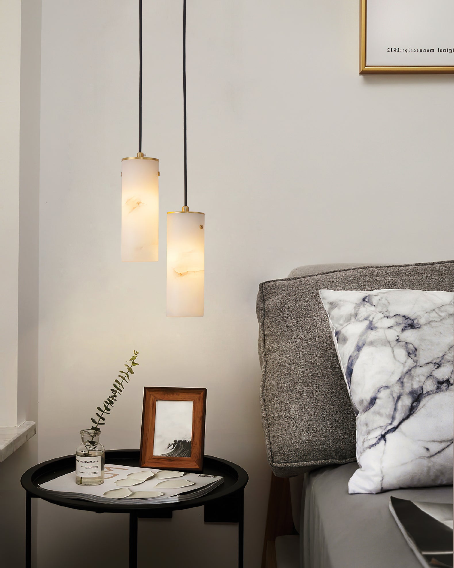 Nula Vertical Alabaster Pendant Light - Zonesus