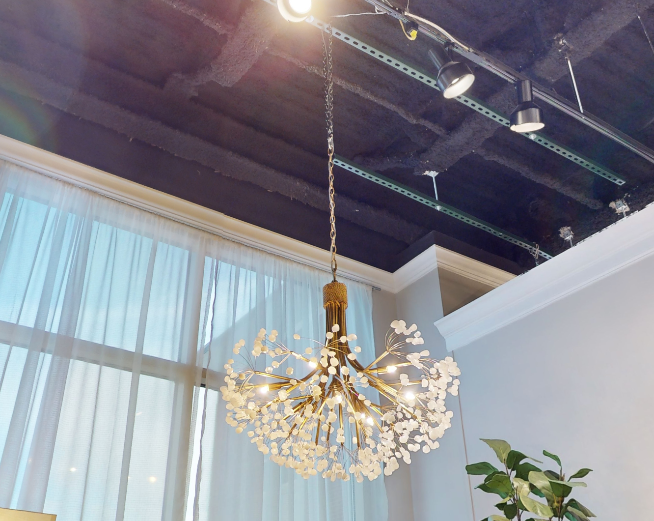 Stone Quartz Nine-Light Chandelier, Gold Leaf Finish with Natural Crystals, G9 Bulbs - Zonesus