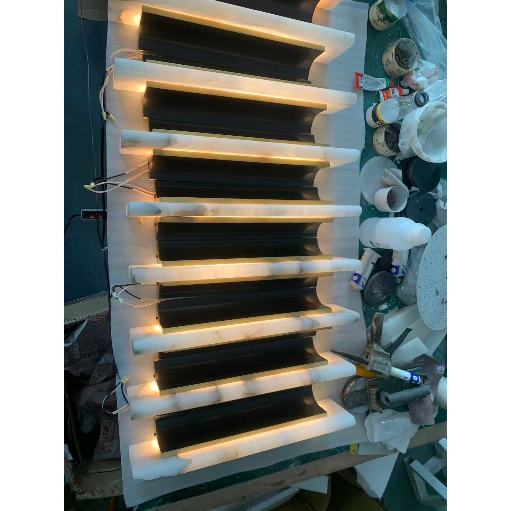 Timide Alabaster Wall Lamp - Zonesus