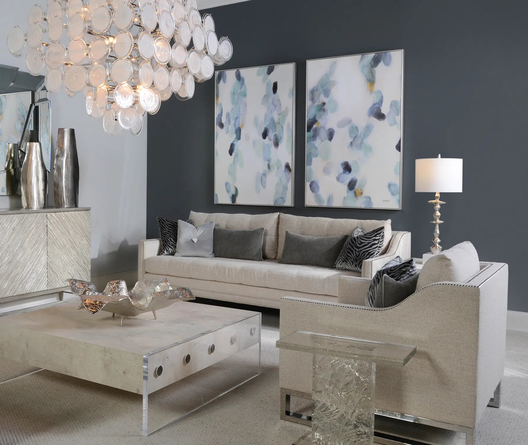 Glass Medallion Twelve-Light Chandelier - Zonesus