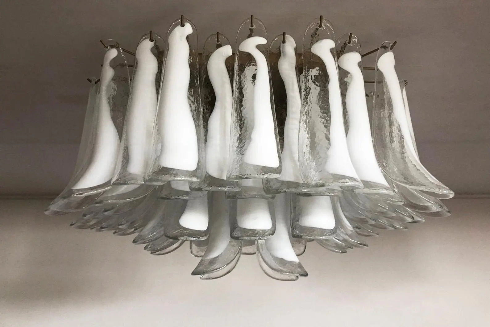 Murano Ceiling lamp – 64 petals – Transparent/White - Zonesus