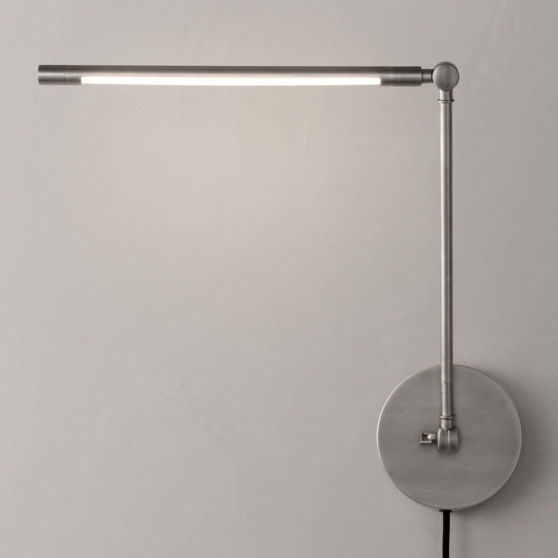 Declan Articulating Task Sconce - Zonesus
