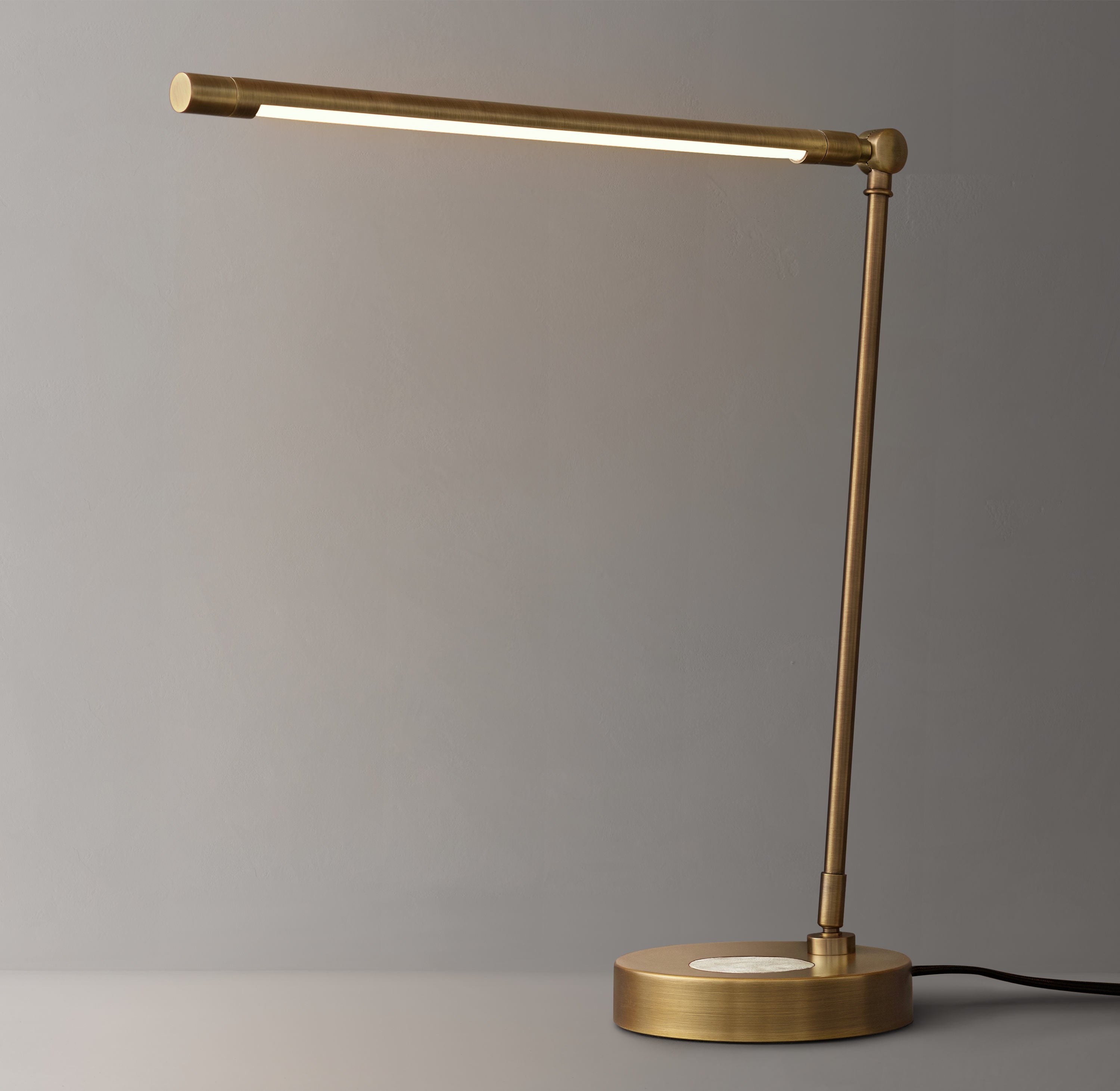 Declan Task Lamp With Wireless Charging - Zonesus