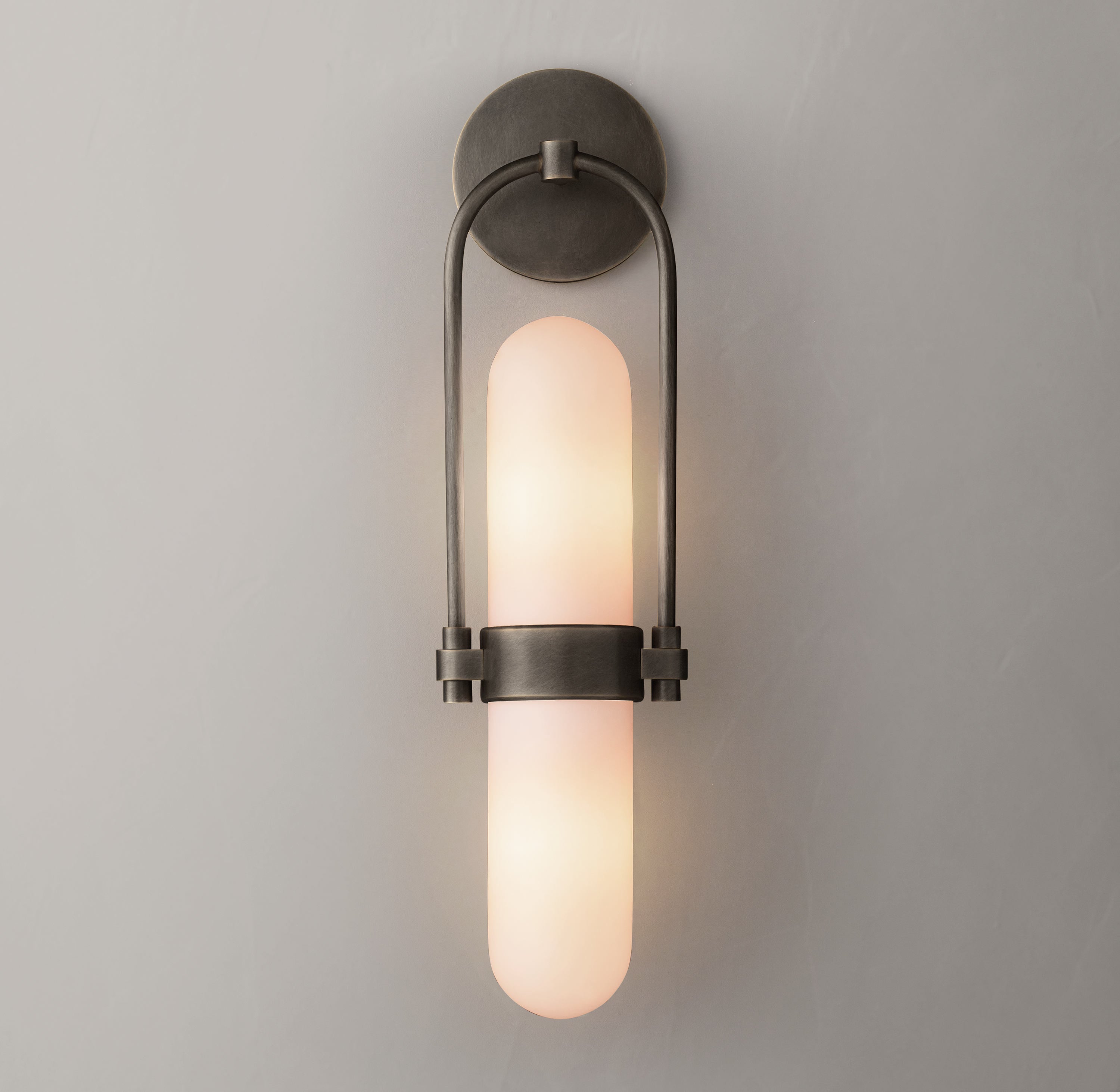 Oriel Glass Sconce 19''H - Zonesus