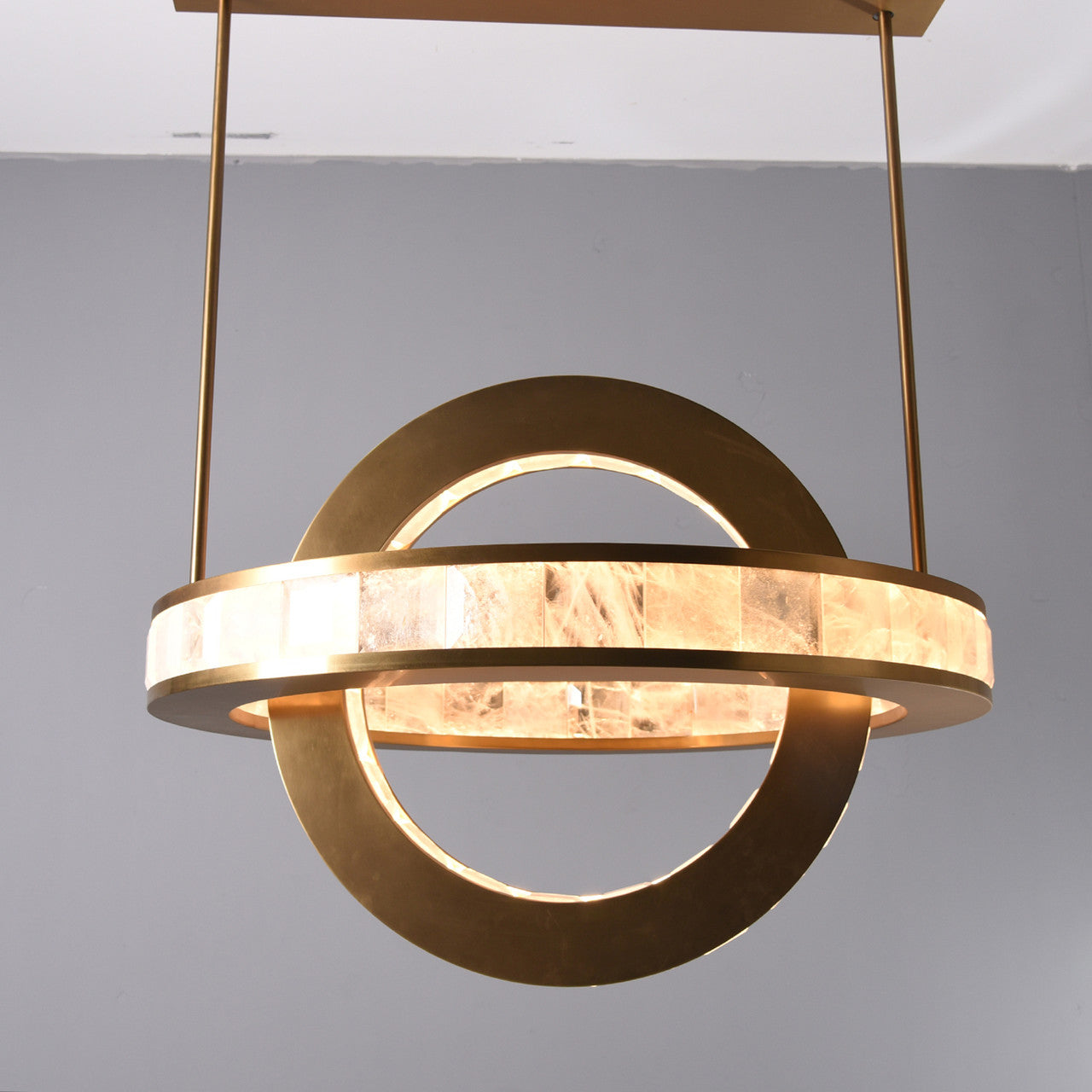 Rolantis -I Rock Crystal Pendant Brass - Zonesus
