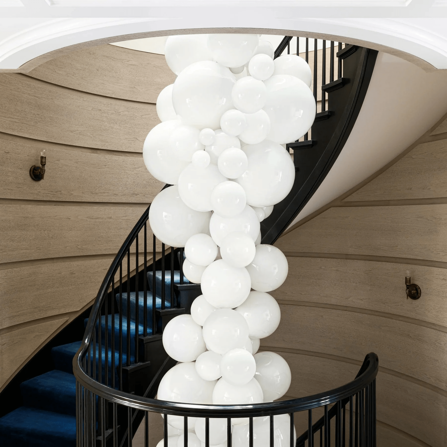 Velymo Grapetta Chandelier - Zonesus