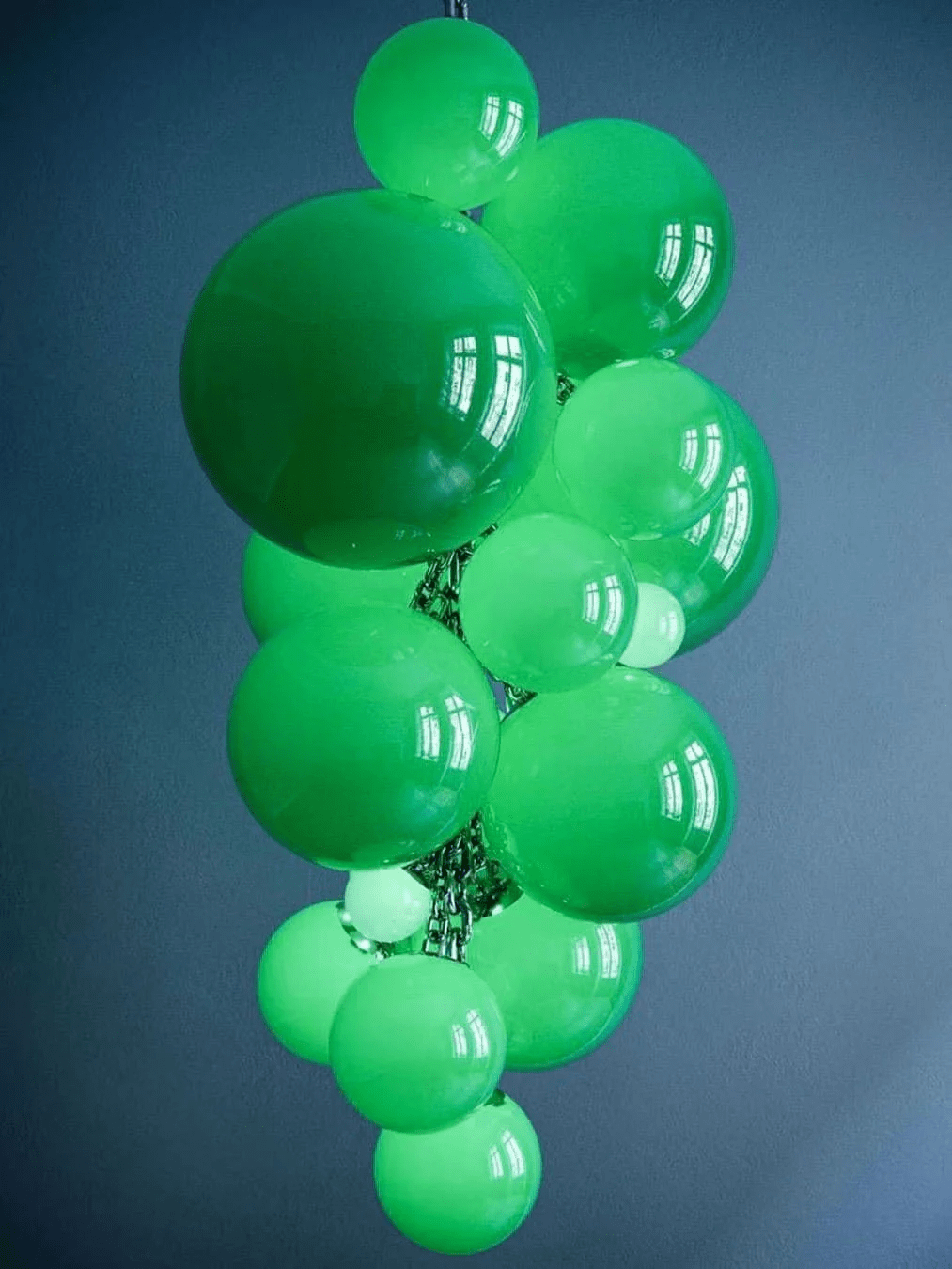 Velymo Grapetta Chandelier - Zonesus