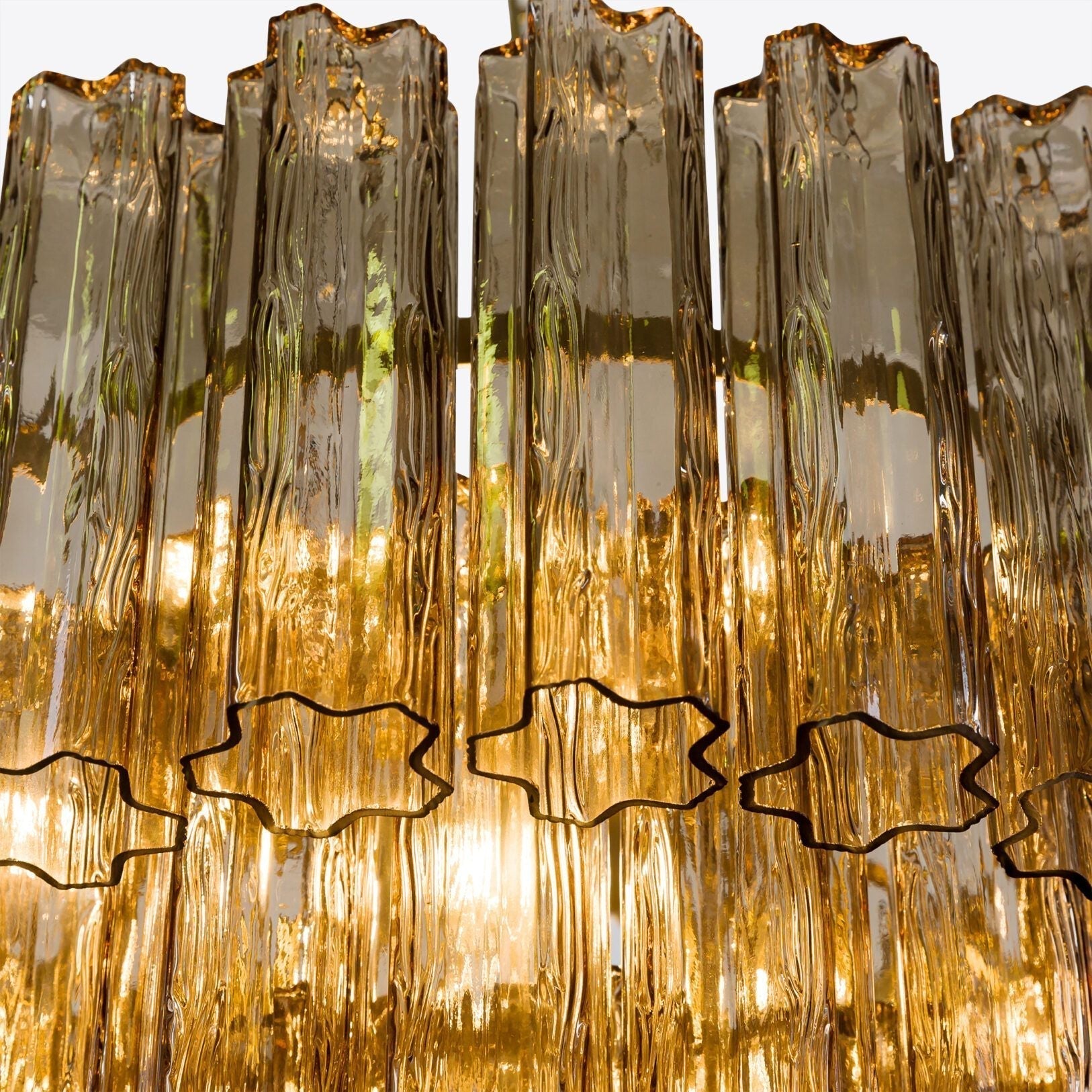 Medium Treviso Chandelier 28" - Zonesus