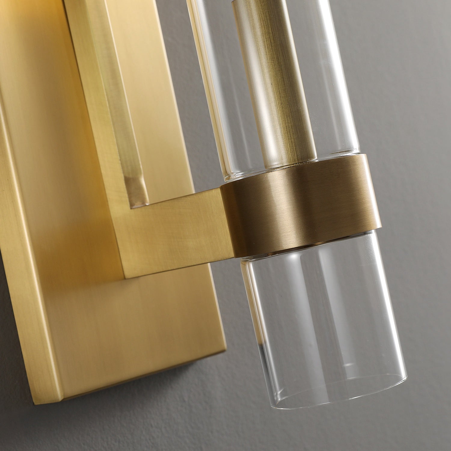 Manory Grand Outdoor Sconce 5" - Zonesus