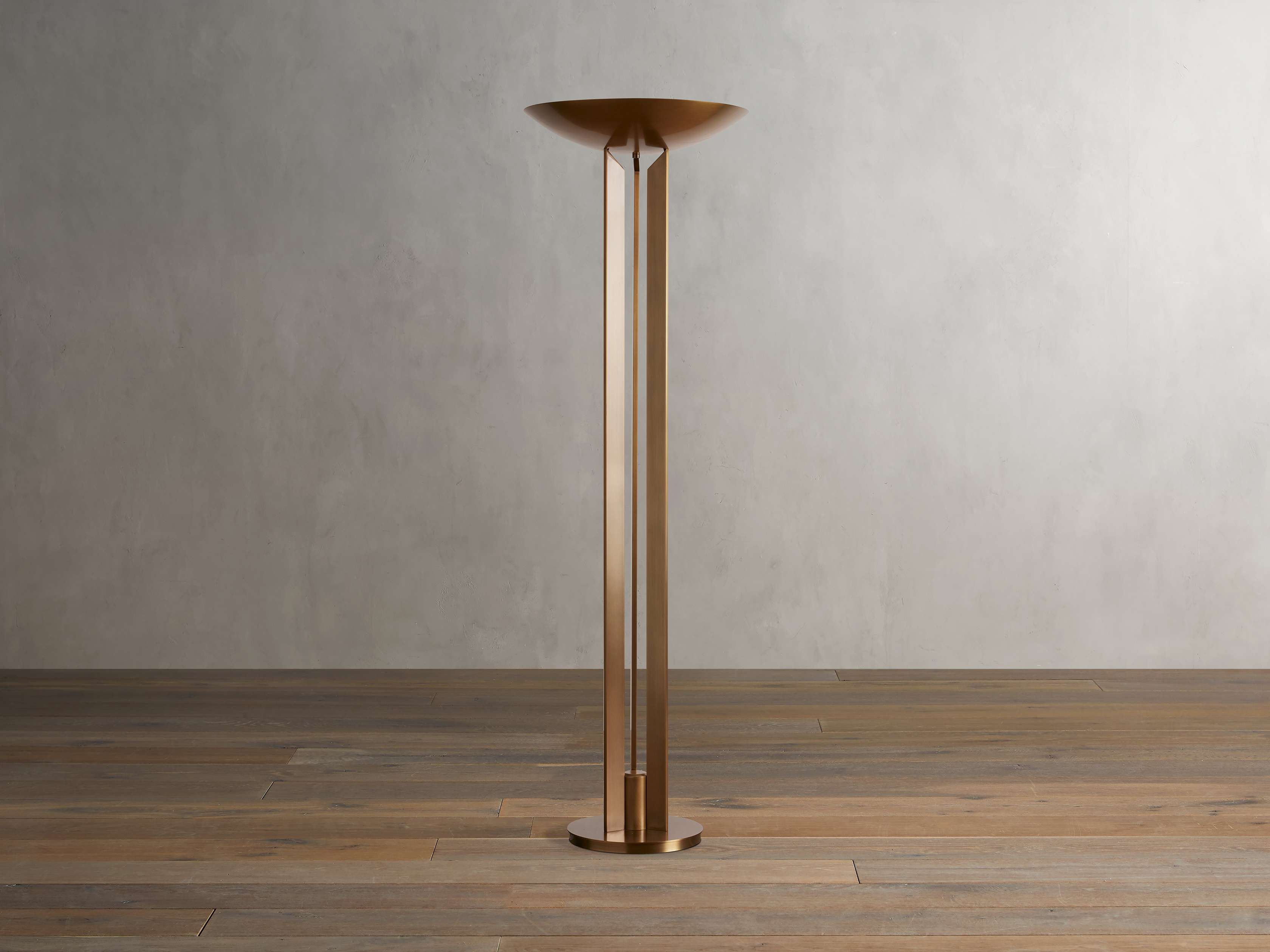 Romina Floor Lamp - Zonesus