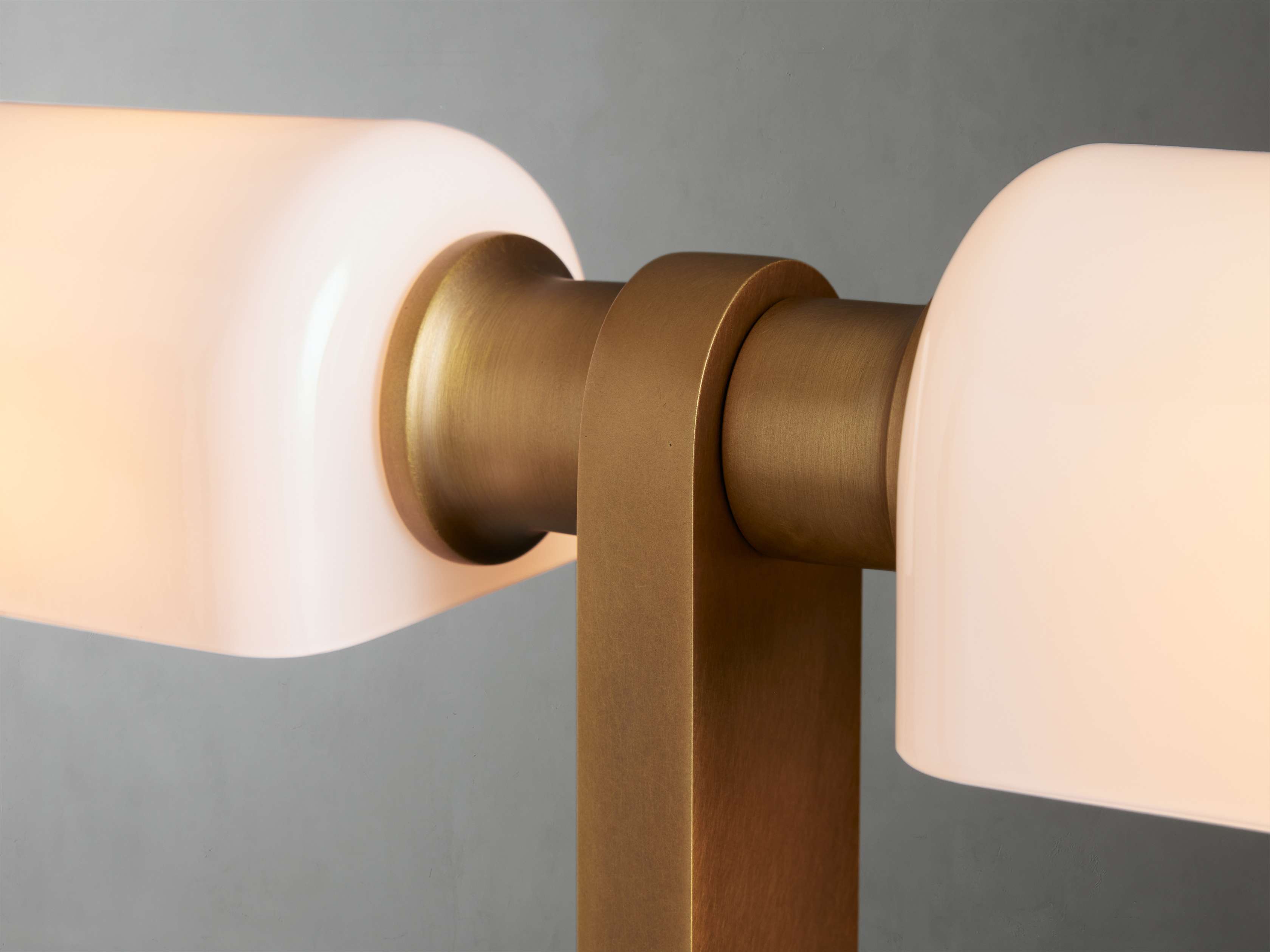 Zayd Floor Lamp - Zonesus