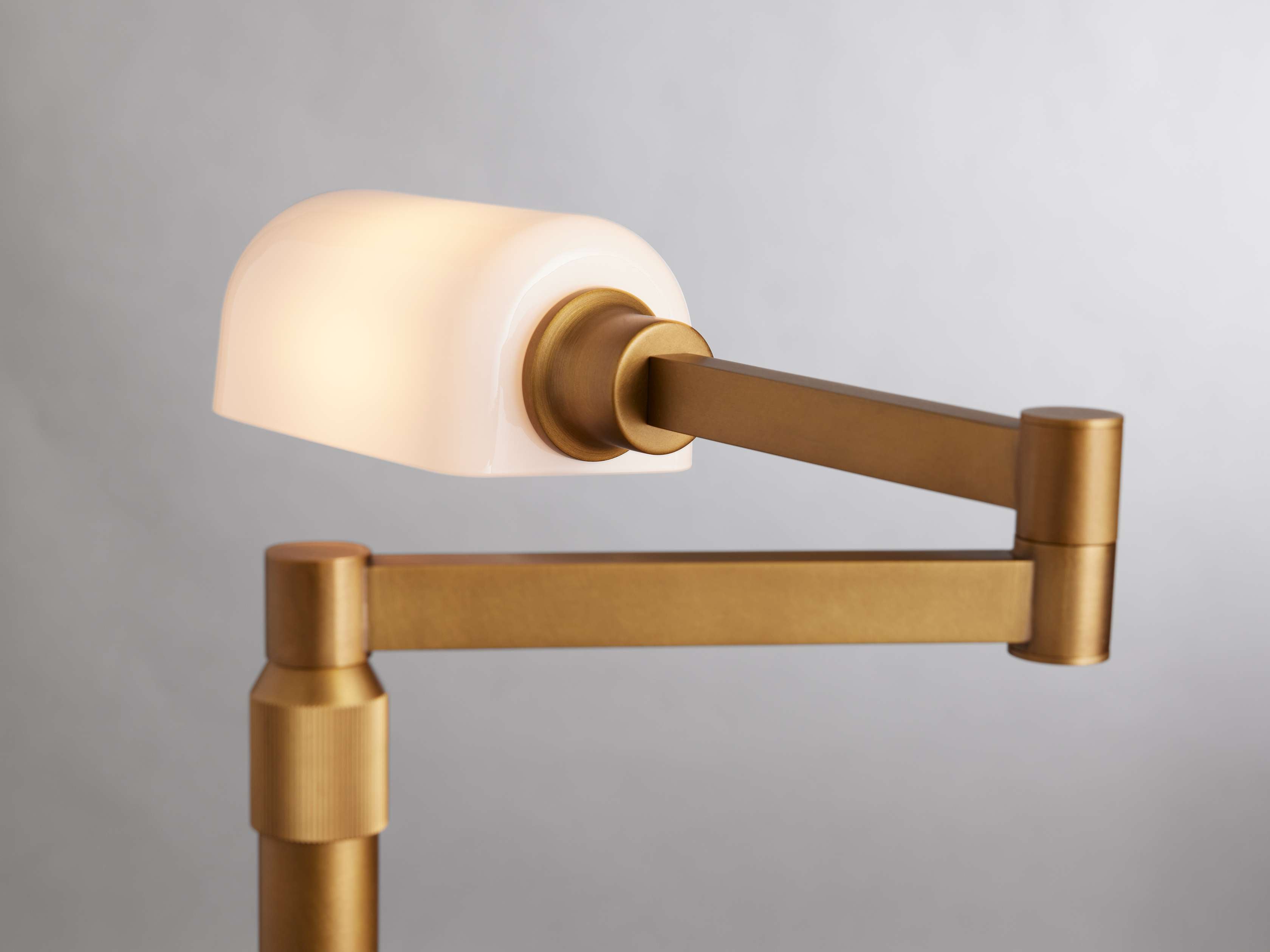 Zayd Swing Arm Table Lamp - Zonesus