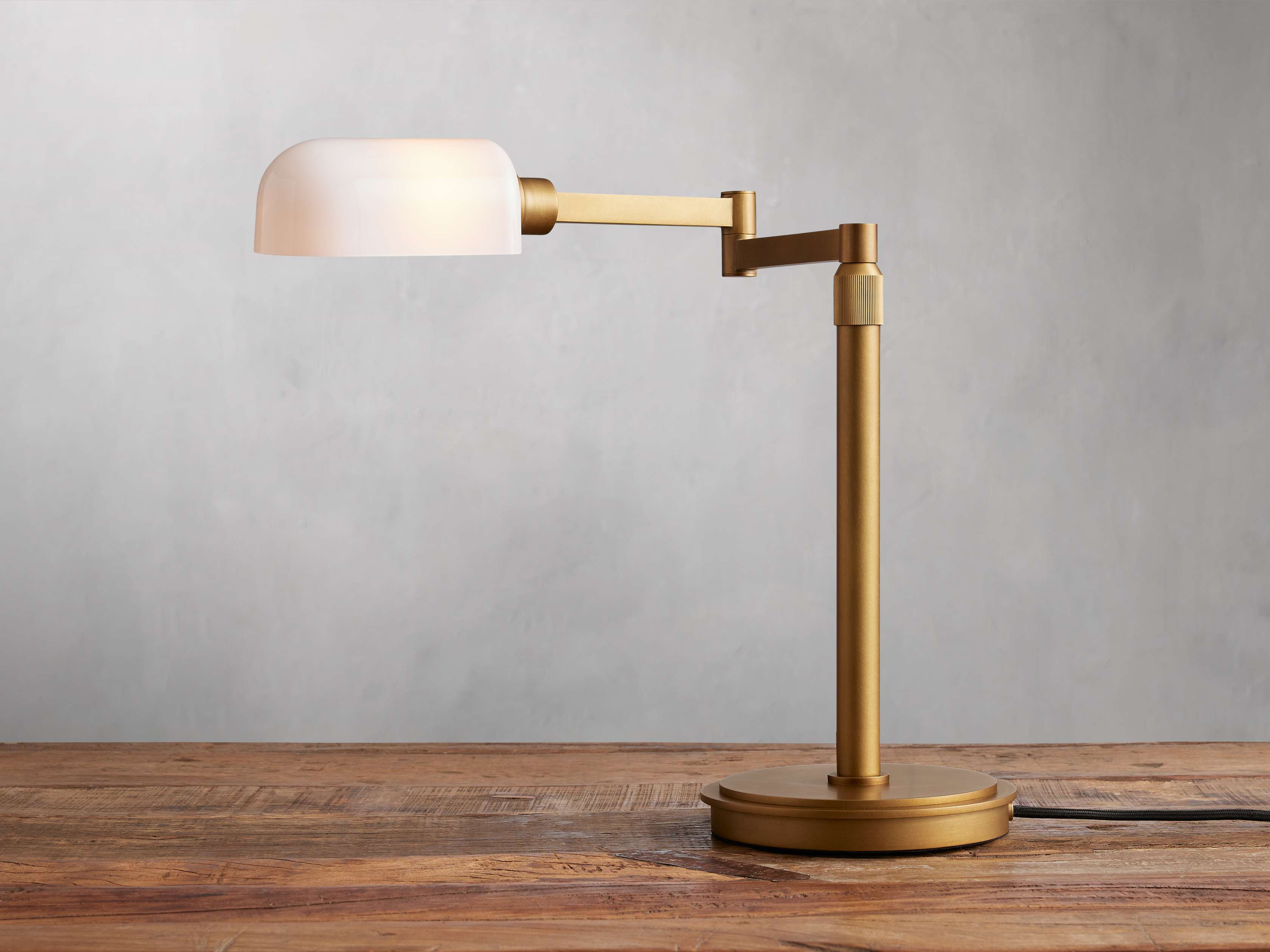 Zayd Swing Arm Table Lamp - Zonesus