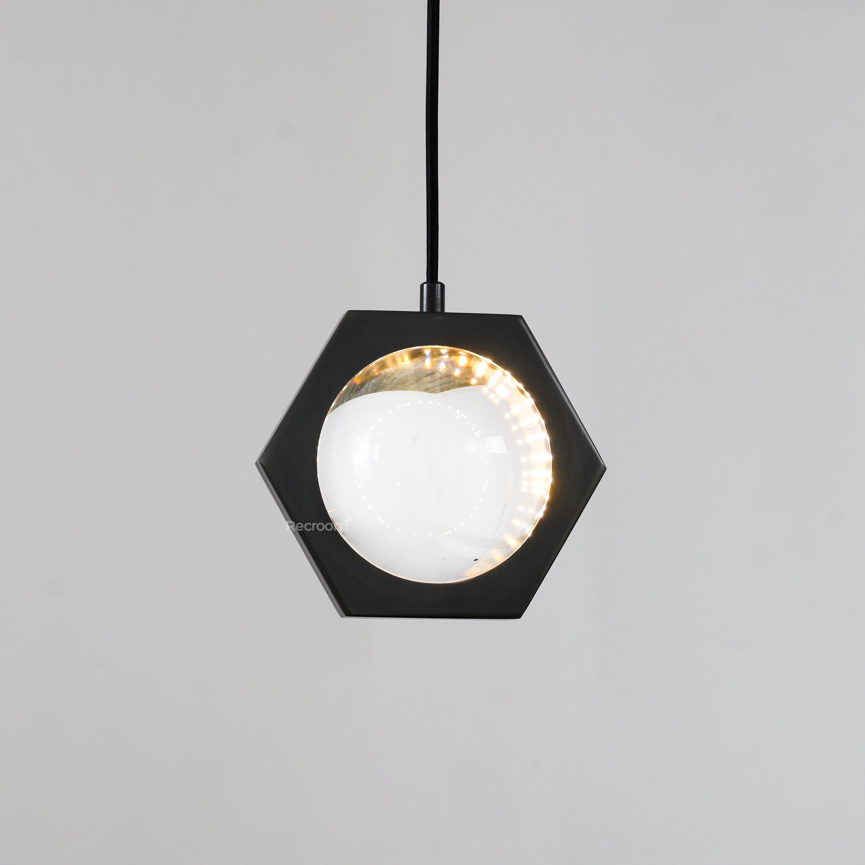 Eclitant Island Pendant 7“ - Zonesus
