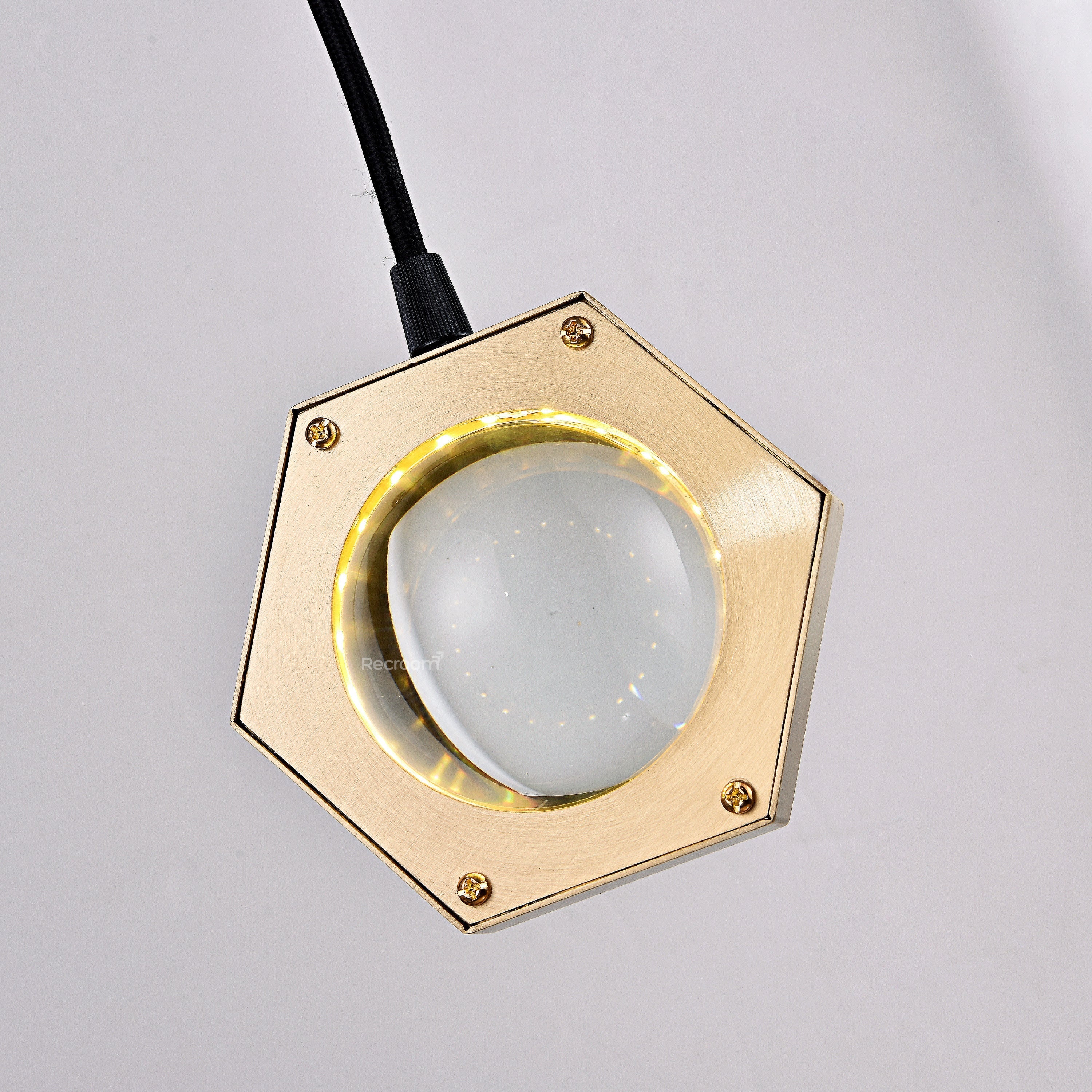 Eclitant Island Pendant 7“ - Zonesus