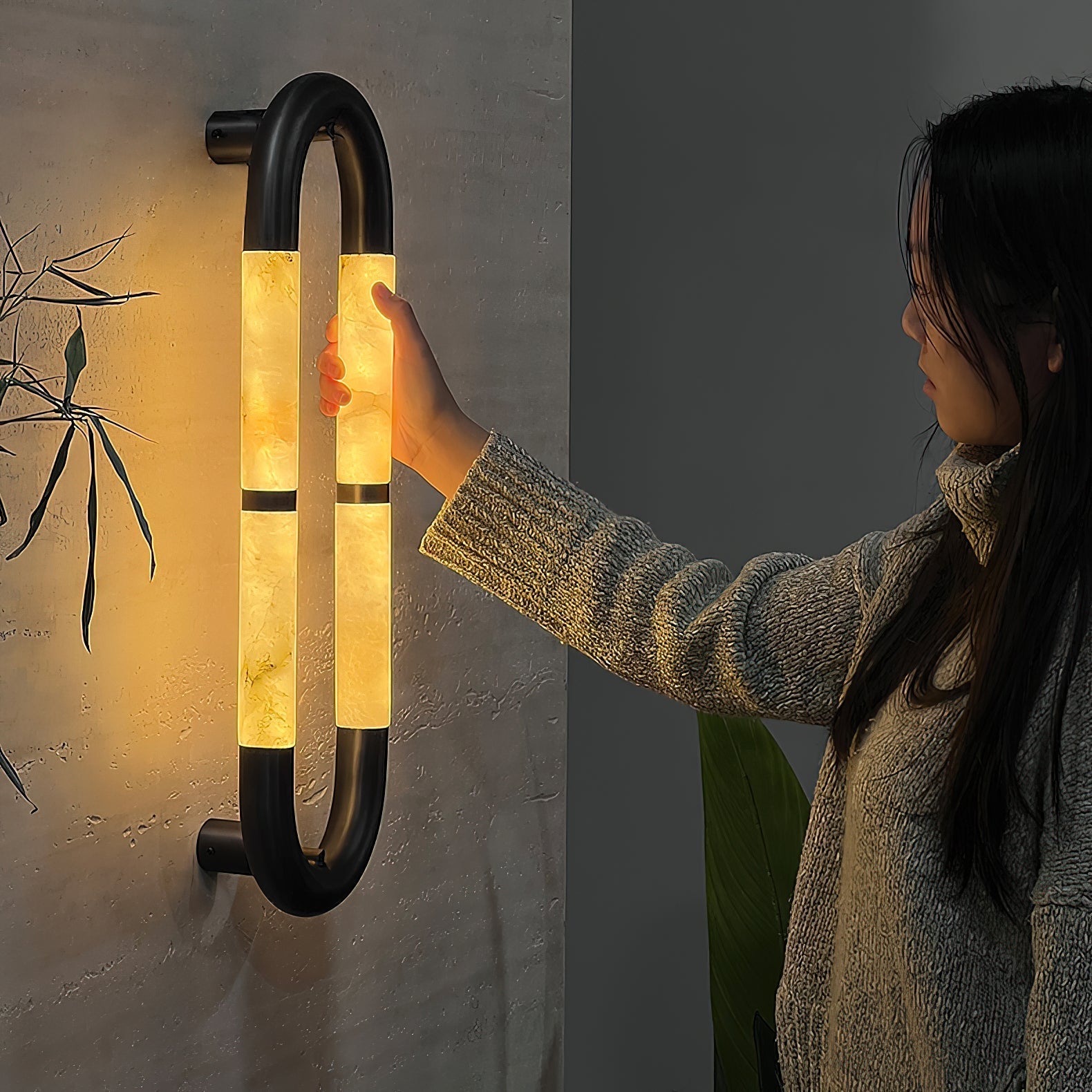 Alabaster Banded KoKo Sconce - Zonesus