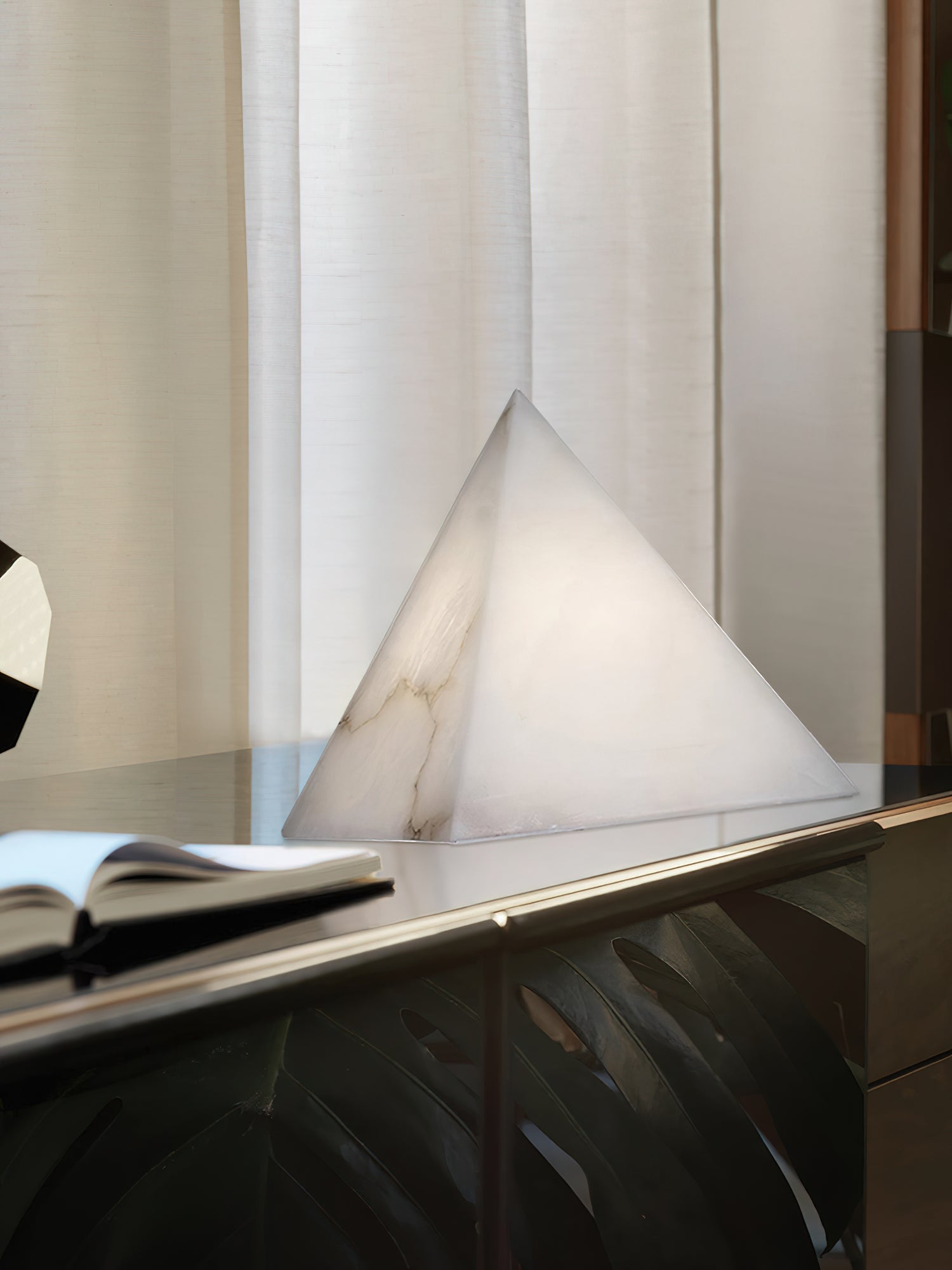 Alabaster Pyramid Table Lamp - Zonesus
