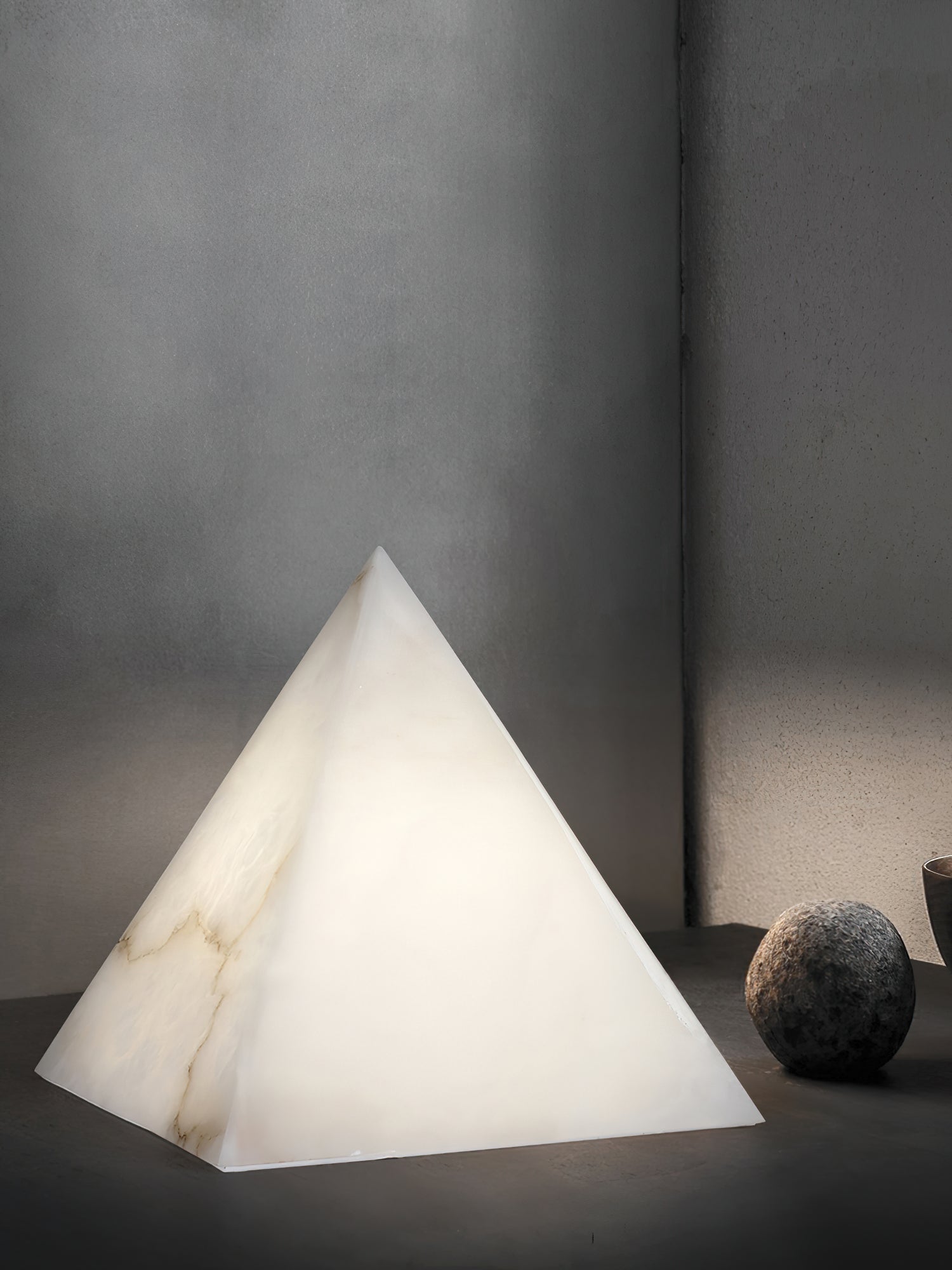 Alabaster Pyramid Table Lamp - Zonesus