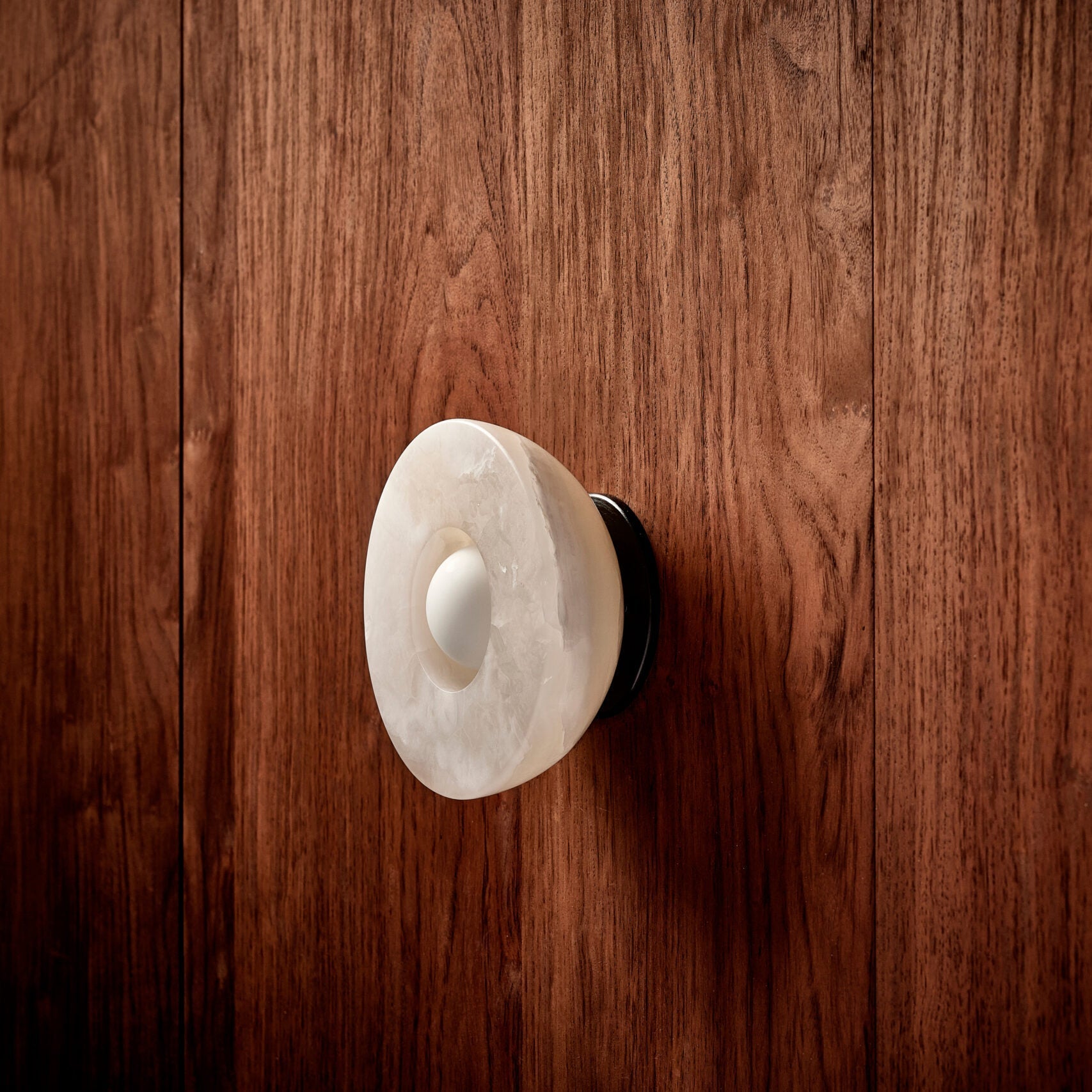 Aurelia Surface Alabaster Sconce - Zonesus