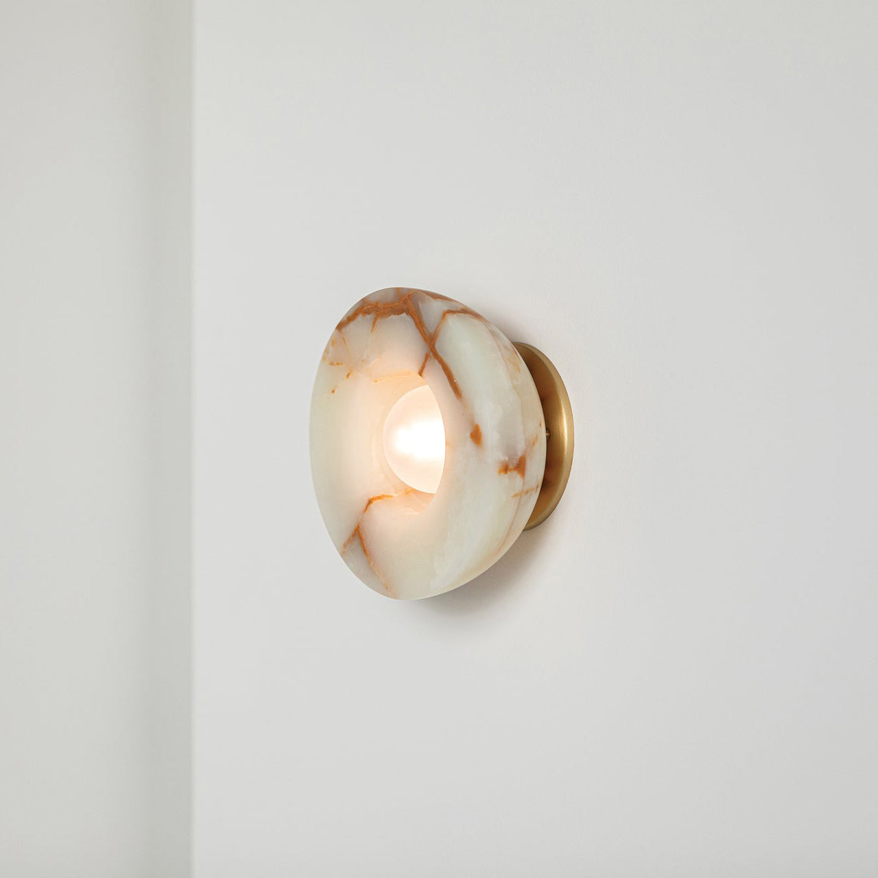 Aurelia Surface Alabaster Sconce - Zonesus