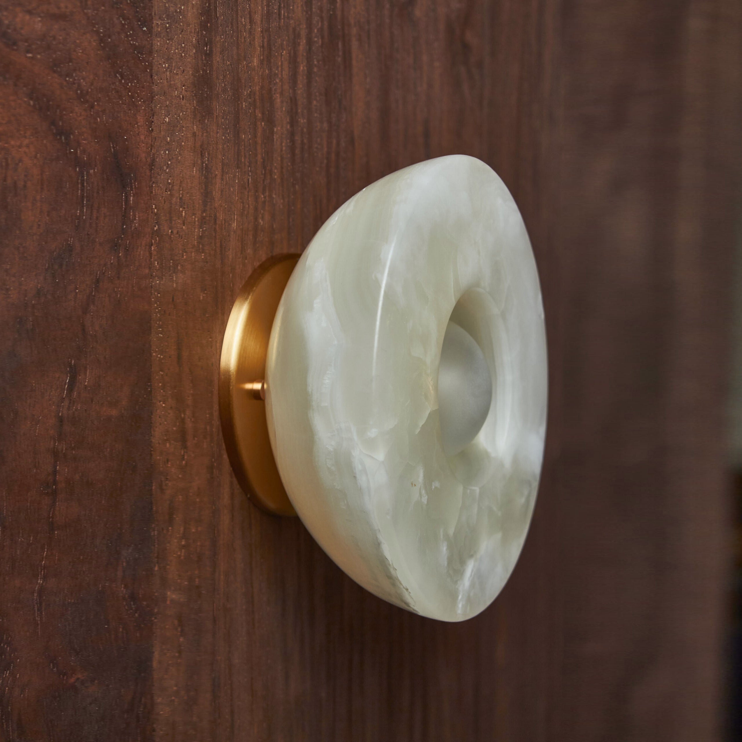 Aurelia Surface Alabaster Sconce - Zonesus