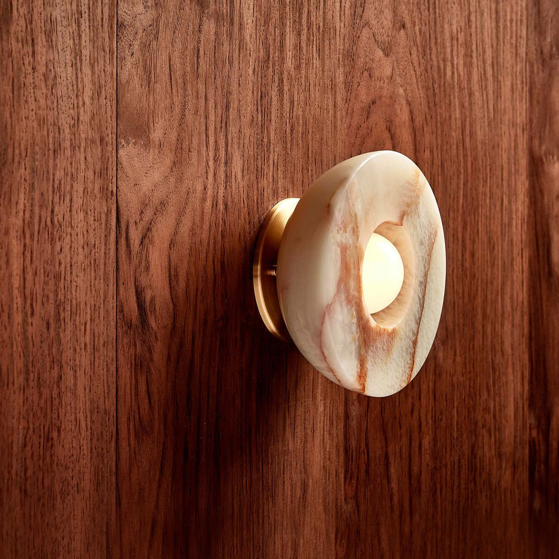 Aurelia Surface Alabaster Sconce - Zonesus