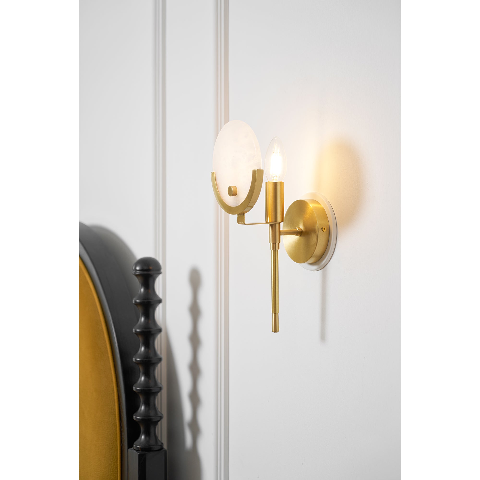 Ava Brass Alabaster Sconce - Zonesus