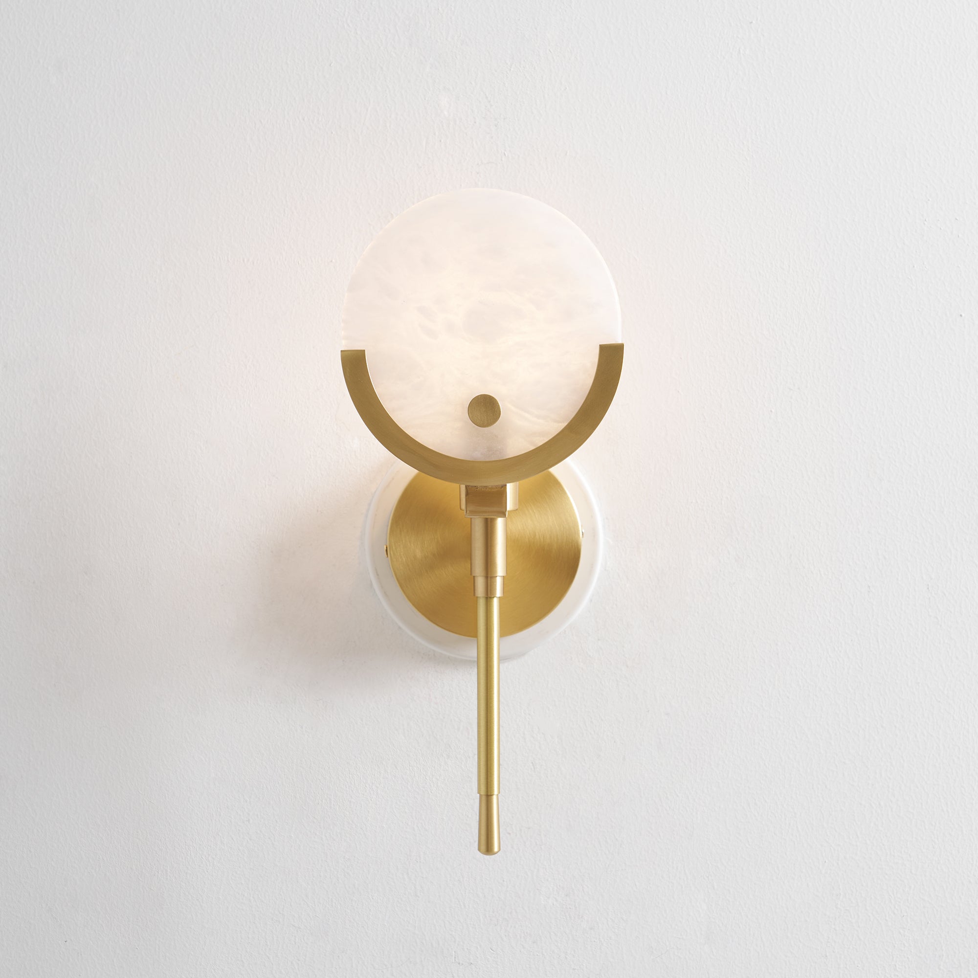 Ava Brass Alabaster Sconce - Zonesus