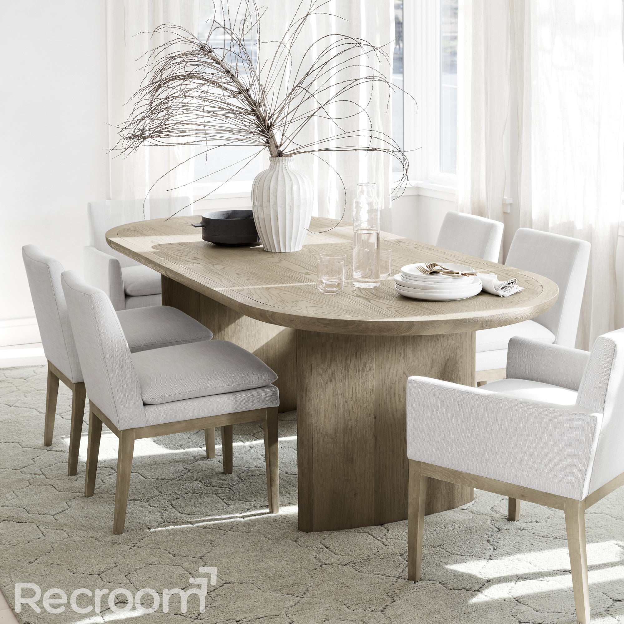 Radva Extendable Oval Dining Table - Zonesus