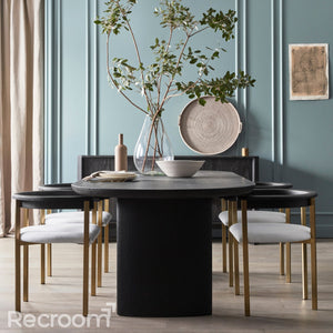 Radva Extendable Oval Dining Table - Zonesus