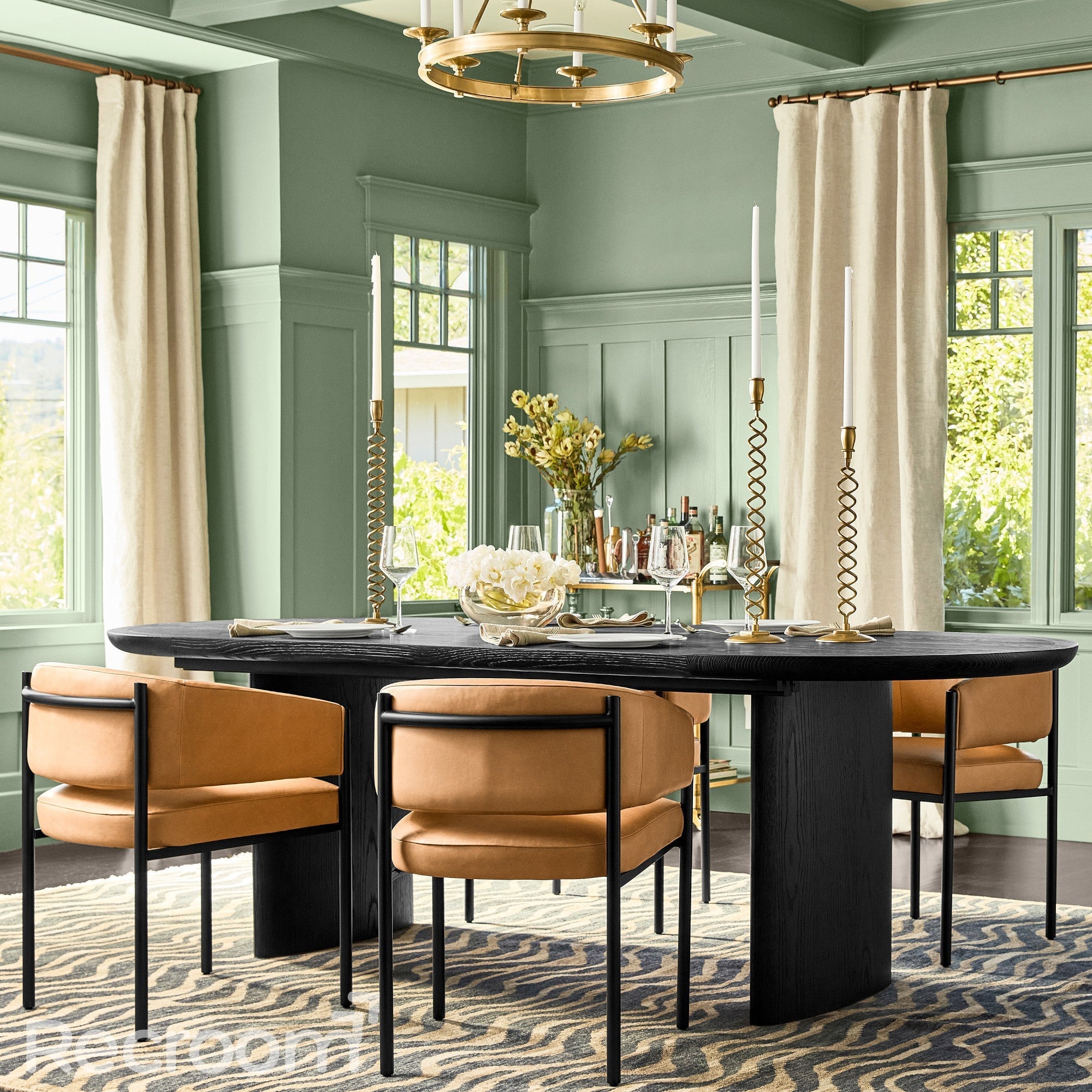Radva Extendable Oval Dining Table - Zonesus