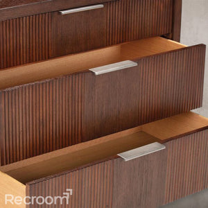 Vurmo Three-Drawer Chest - Zonesus