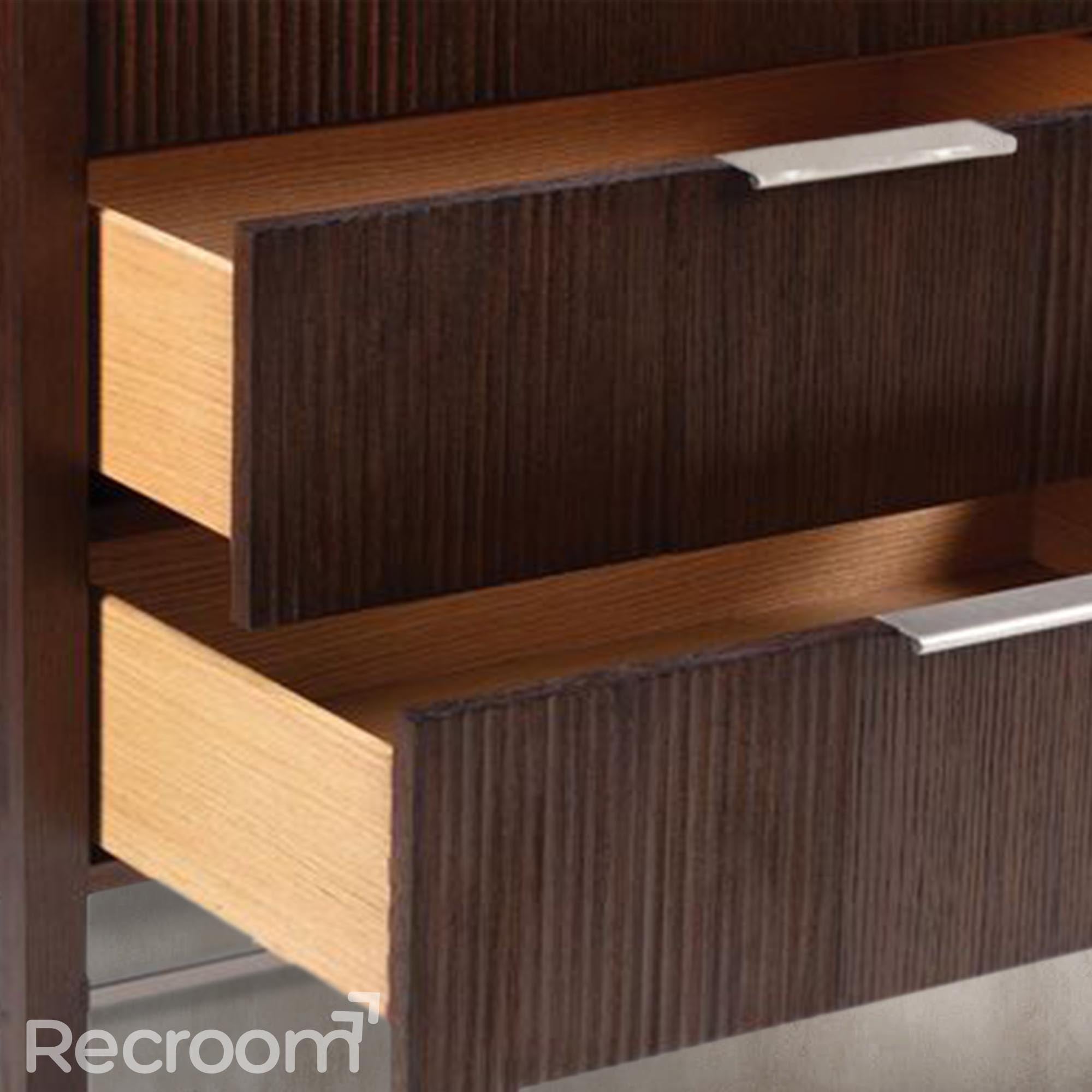 Vurmo Tall Chest - Zonesus
