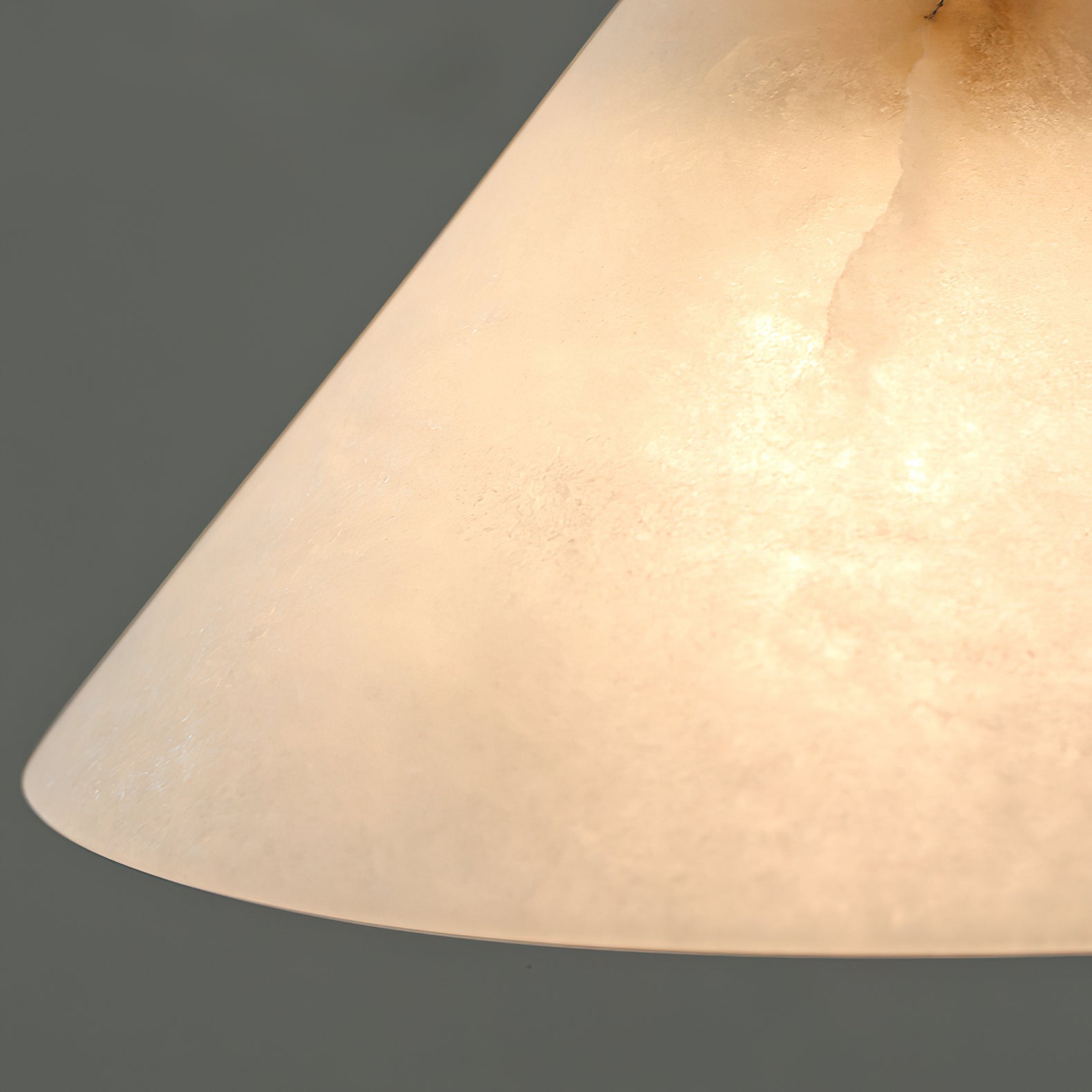Conical Alabaster Brass Pendant Lamp - Zonesus
