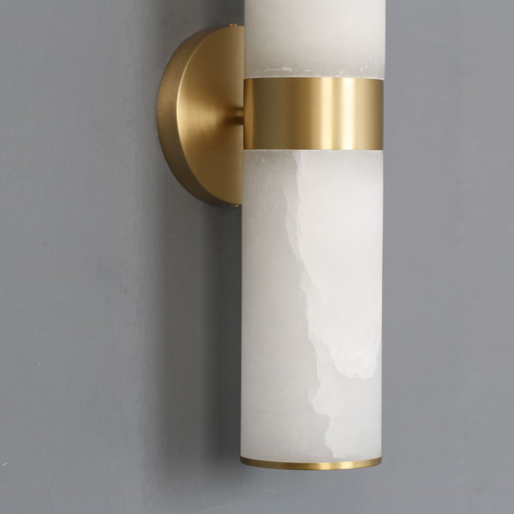 Crestmoor Alabaster Vanity Sconce - Zonesus
