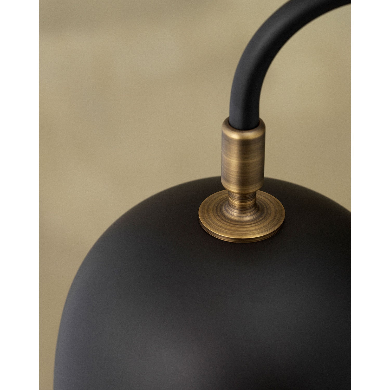 Howard Chandelier - Zonesus